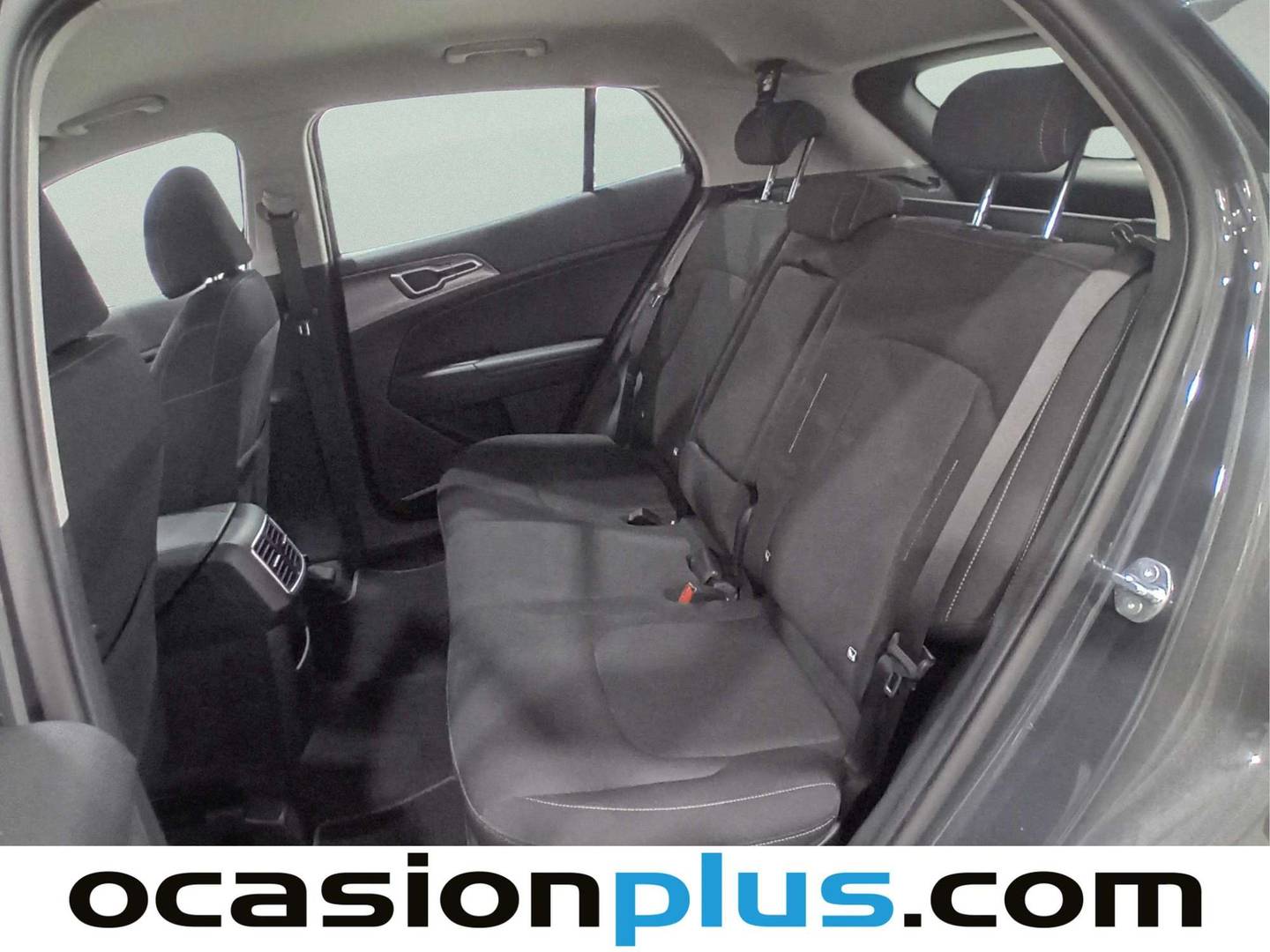 Foto asientos traseros KIA Sportage Kia Sportage 1.6 CRDi MHEV Business 4x2 DCT (136 CV)