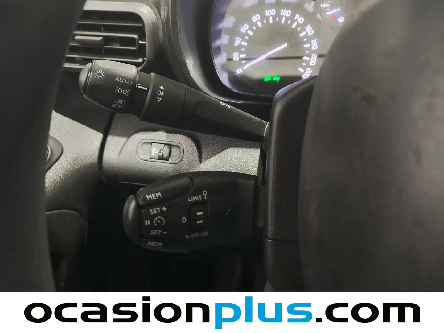 Foto Citroën Berlingo Citroen Berlingo BlueHDi 100 Talla M Live Pack (102 CV)