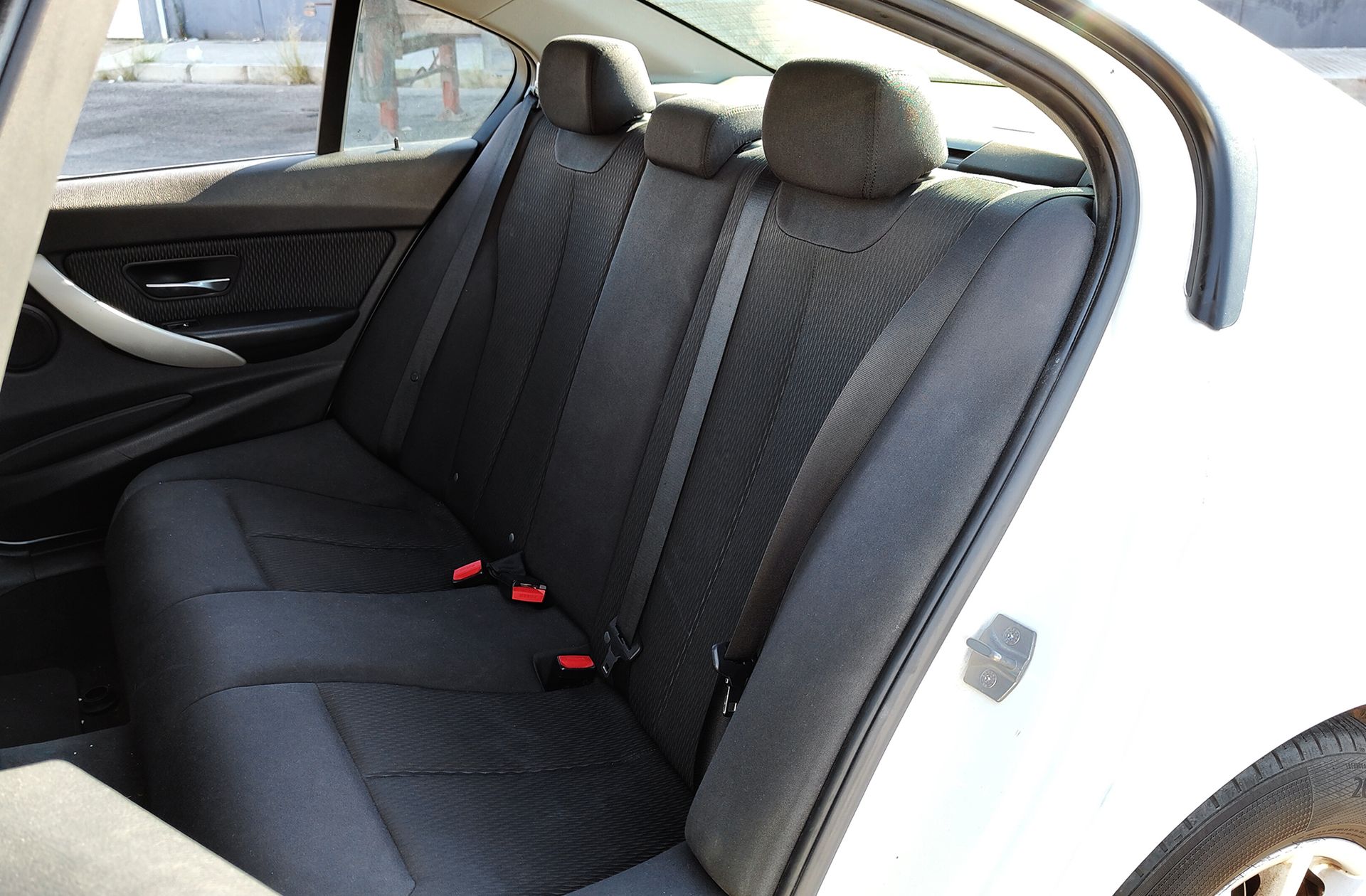 BMW Serie 3 318d - foto 11