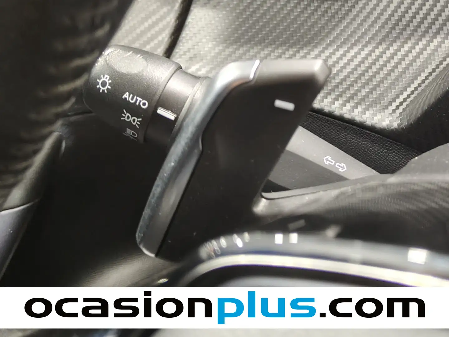 Foto Peugeot 2008 Peugeot 2008 BlueHDi 130 S&S Allure EAT8 (130 CV)