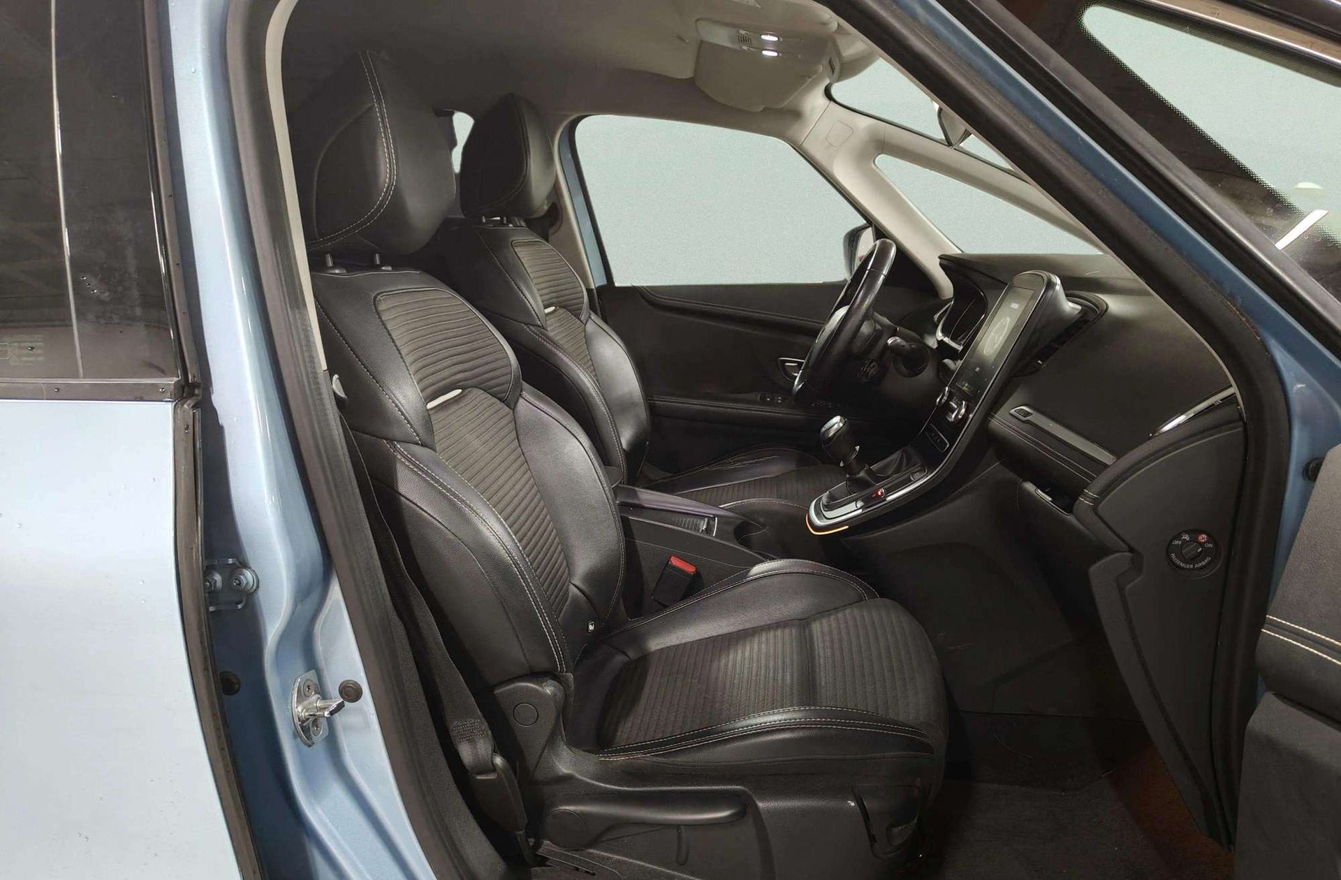 Renault Grand Scénic Zen TCe 7 plazas - foto 19