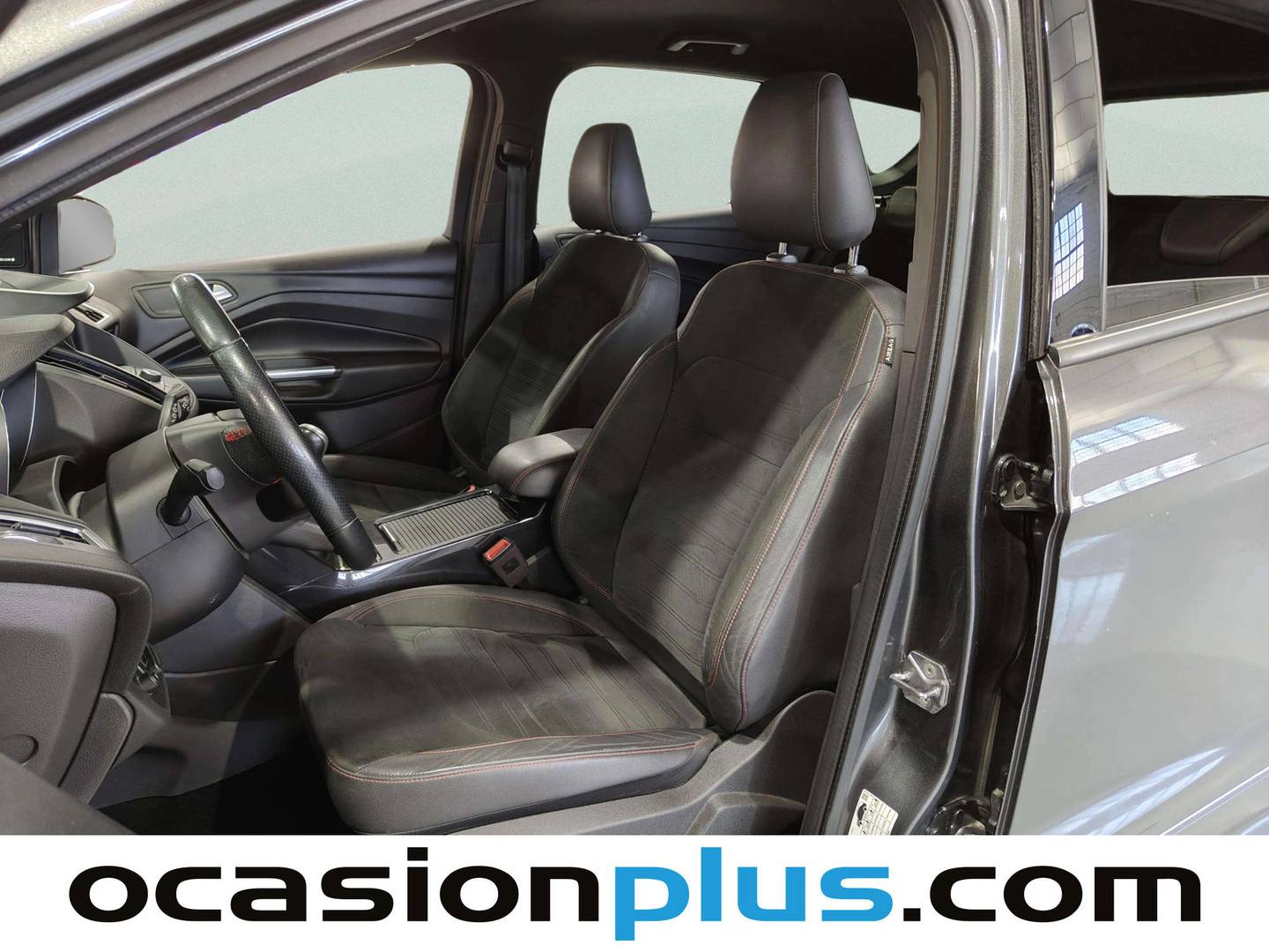 Foto asientos delanteros Ford Kuga Ford Kuga 2.0 TDCI ST-LIne Limited Edition 4x2 (150 CV)