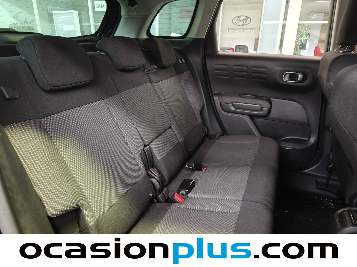 Foto Citroën C3 Aircross Citroen C3 Aircross PureTech 130 Shine Pack EAT6  (131 CV)