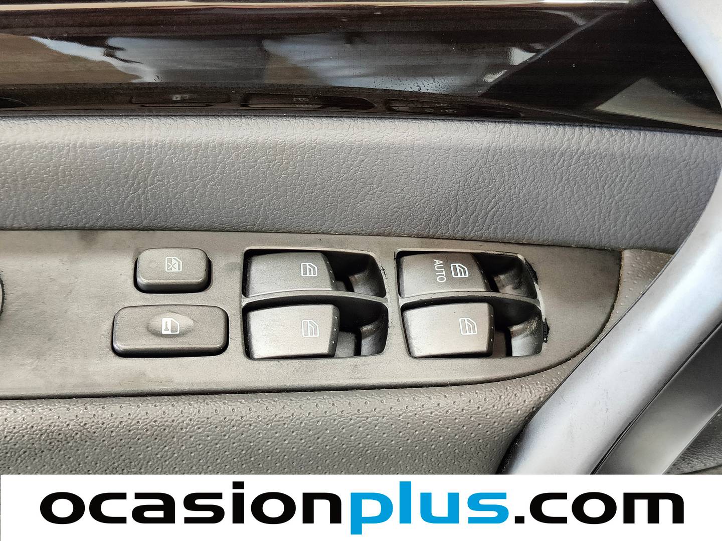 Foto SsangYong Rodius Ssangyong Rodius D22T Limited (178 CV) 7 Plazas