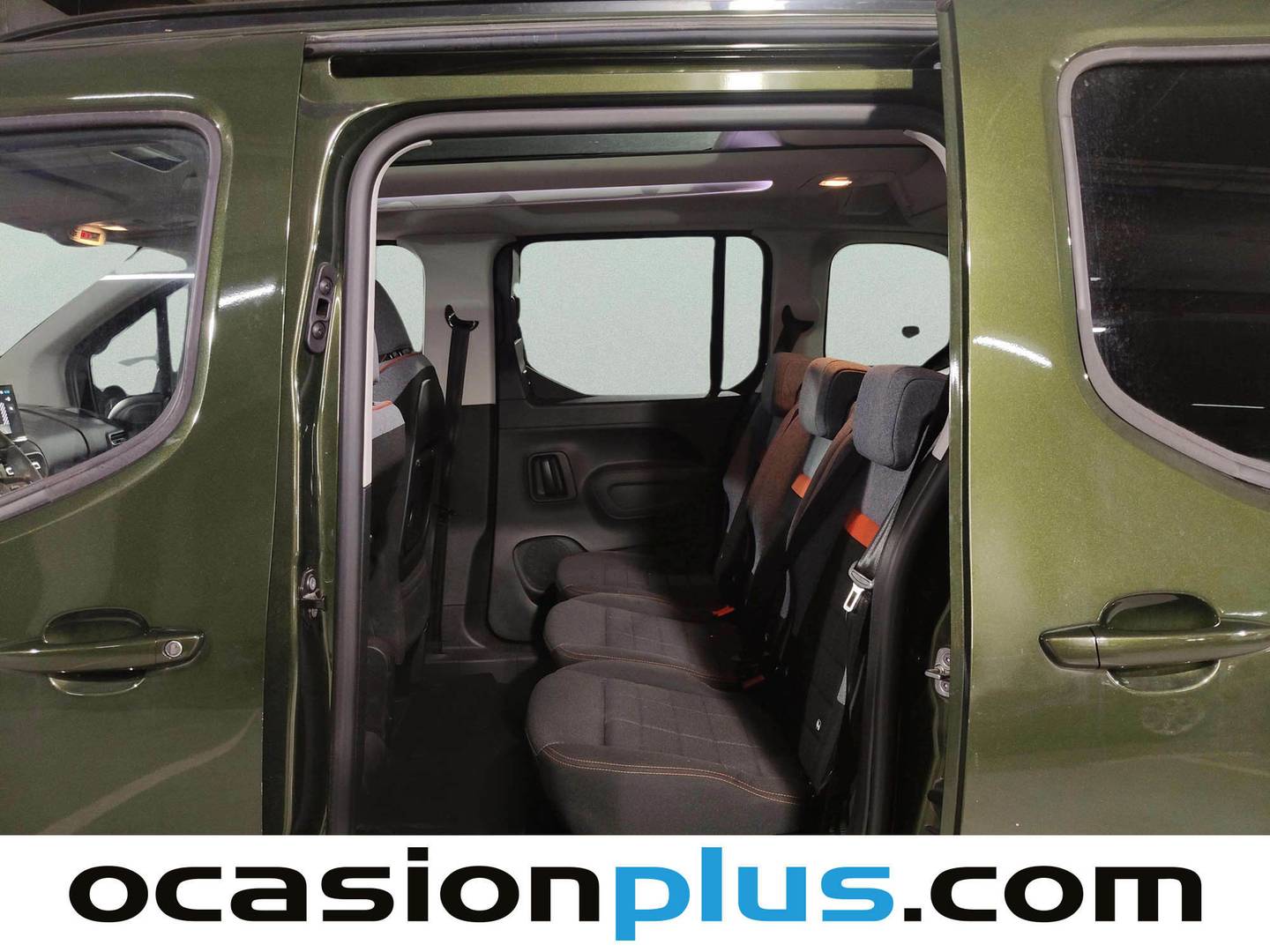Foto asientos traseros Citroën Berlingo Citroën Berlingo BlueHDi 130 S&S Talla M Max Auto (130 CV)