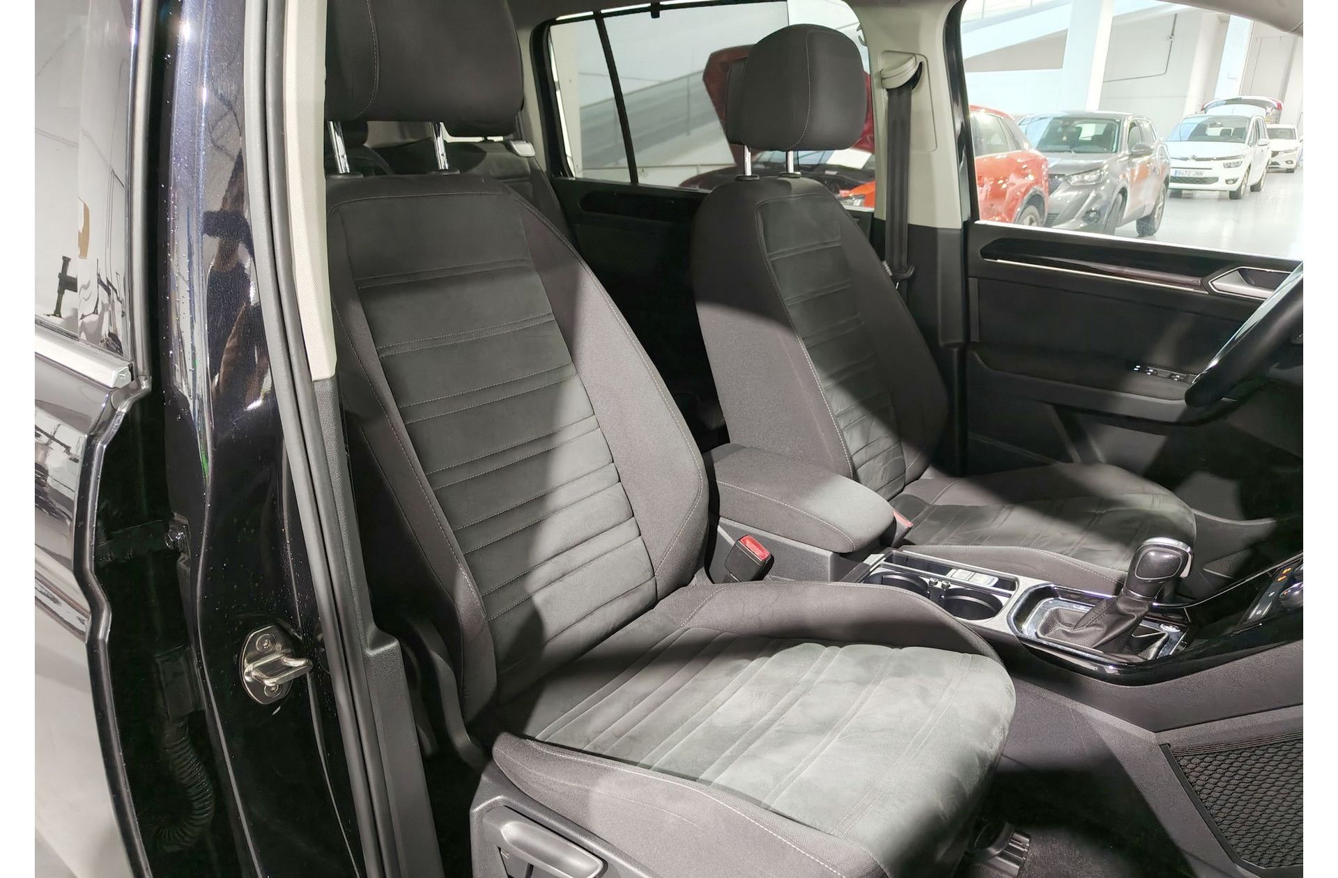 Volkswagen Touran Sport 2.0 TDI BMT DSG - foto 26