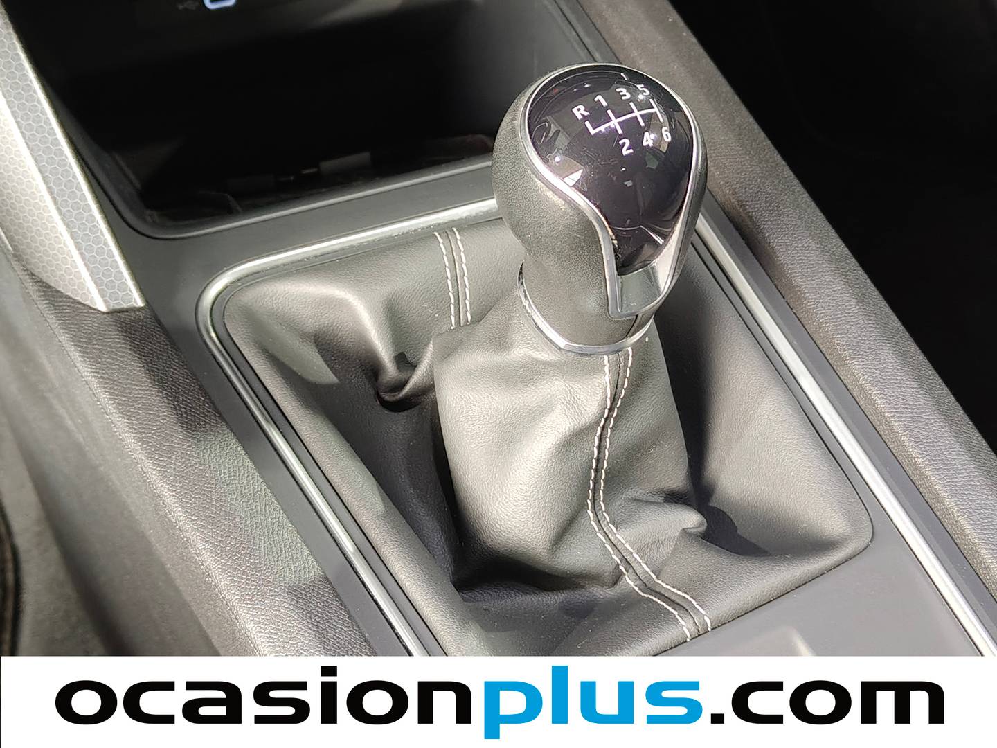 Seat León SEAT León 1.5 TSI S&S Style Launch Pack con Navegador (130 CV) de segunda mano