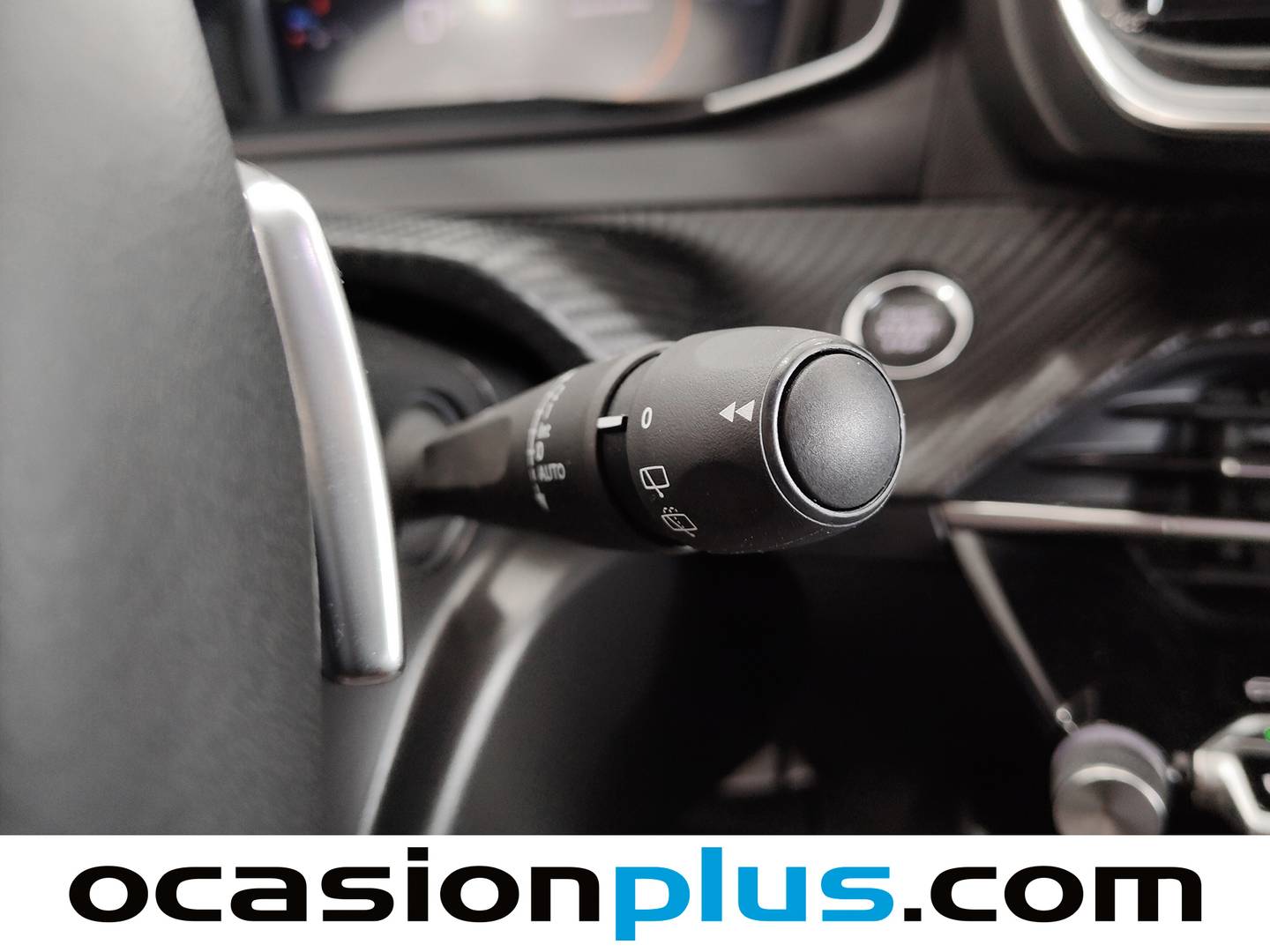 Peugeot 2008 Peugeot 2008 Allure Hybrid eDCS6 (145 CV) km 0