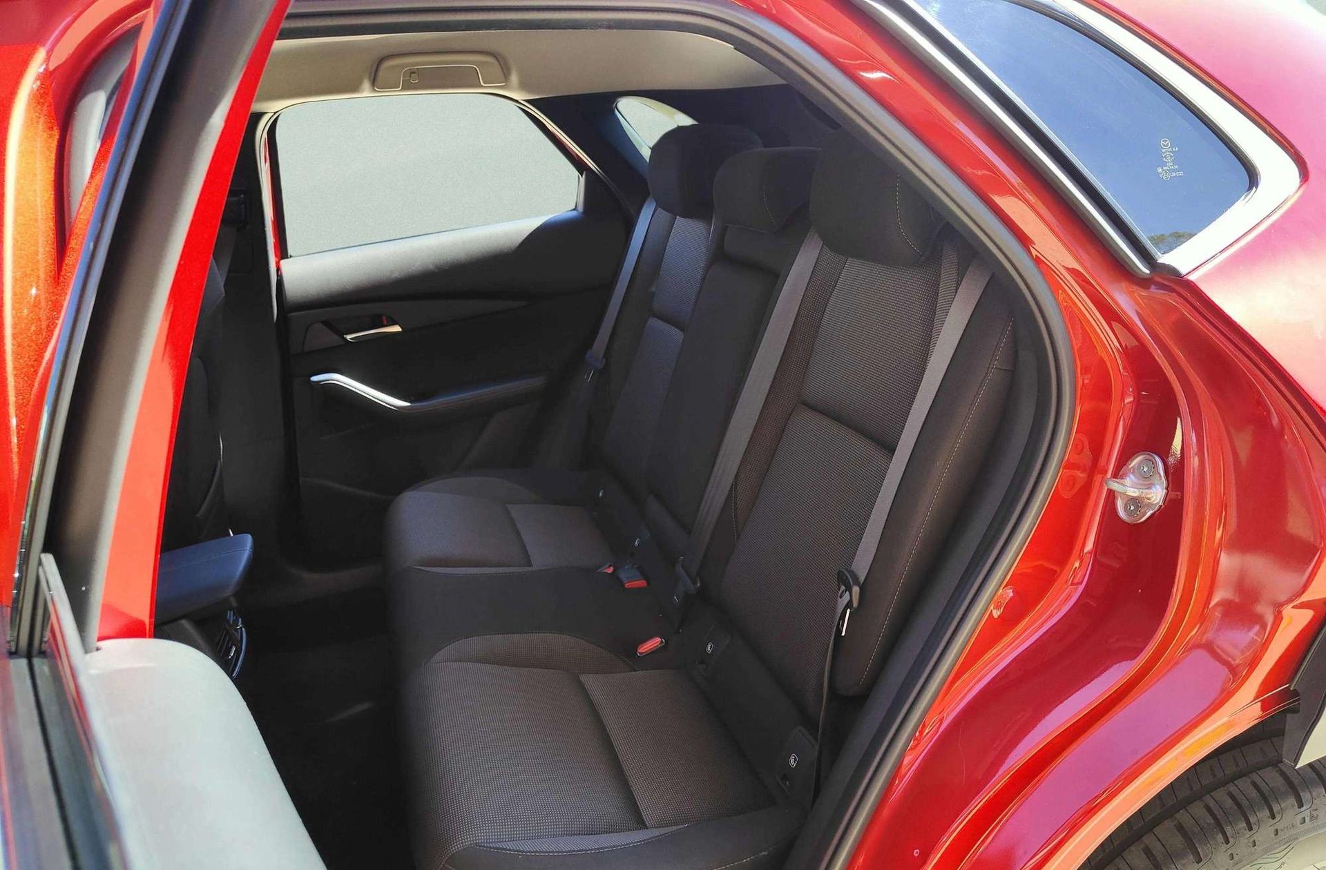 Mazda CX-30 2.0 Skyactiv-X Zenith - foto 14