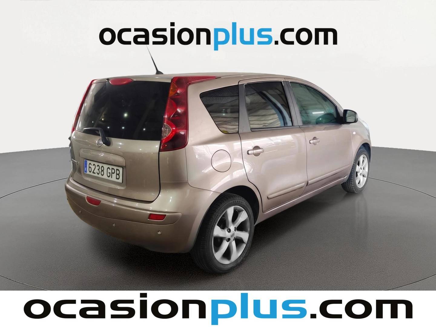Foto trasera Nissan NOTE Nissan Note 1.6 Tekna (110 CV) derecha