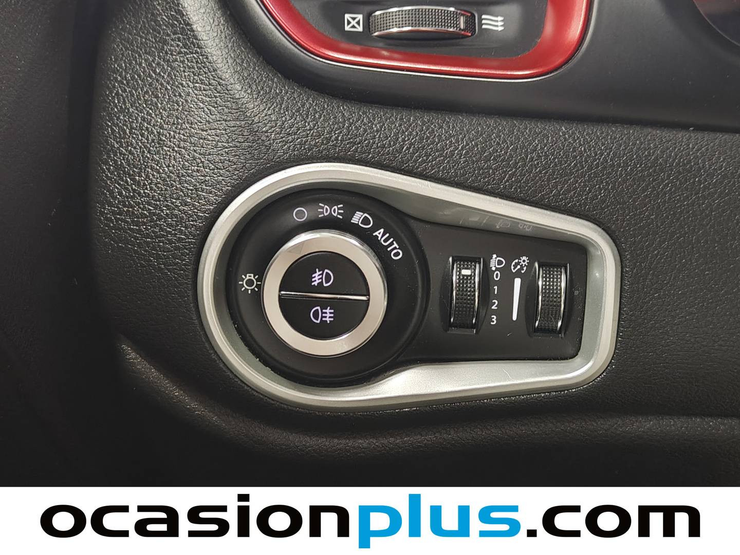 Foto Jeep Renegade Jeep Renegade 2.0 Multijet Trailhawk 4x4 AD Low Auto (170 CV)