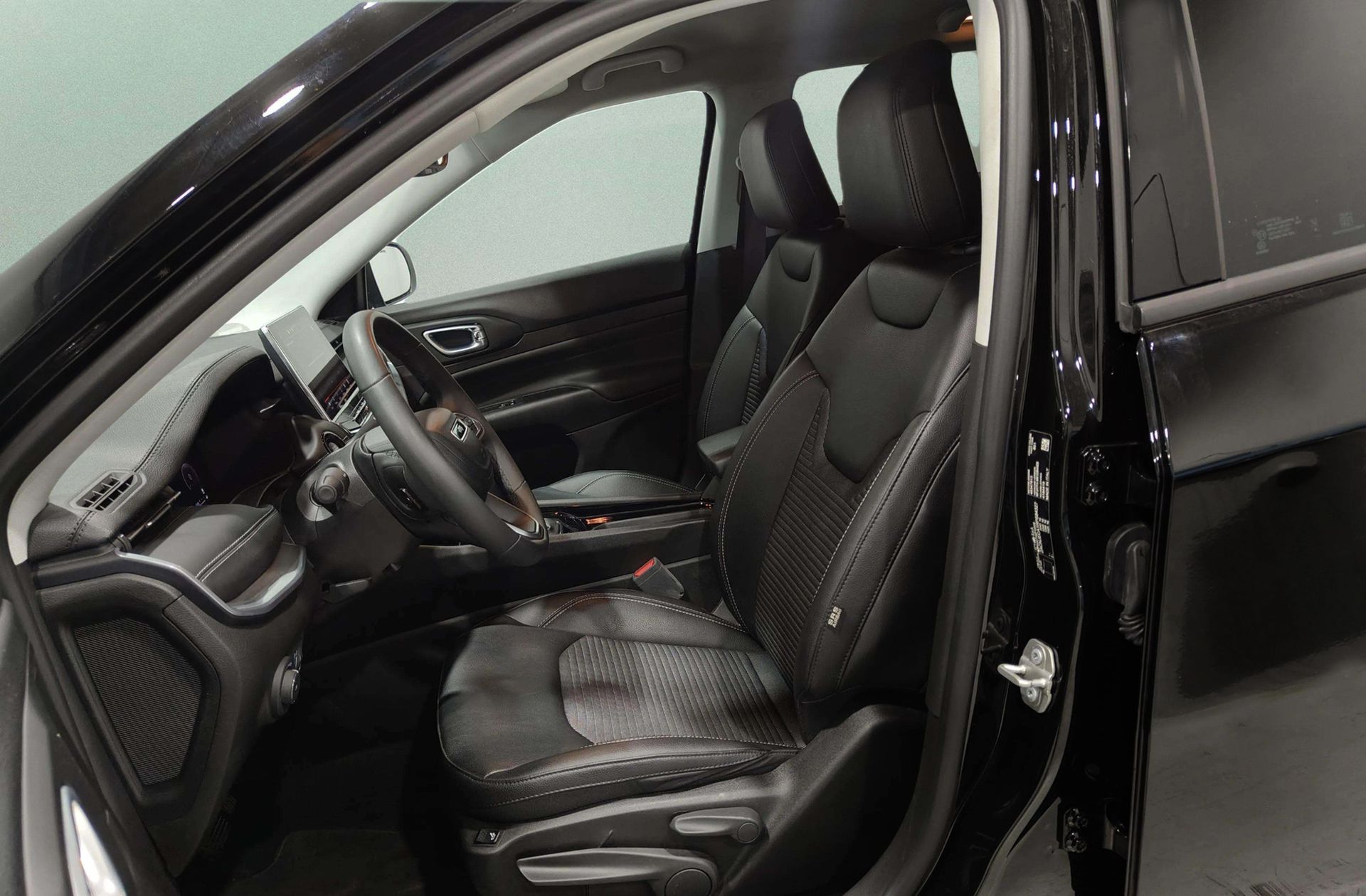 Jeep Compass 1.5 MHEV Limited DCT - foto 12