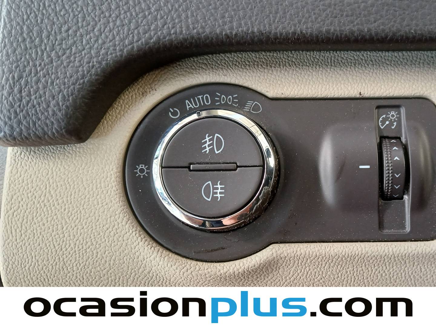 Extras del Opel Insignia Opel Insignia 2.0 CDTI Cosmo (130 CV)