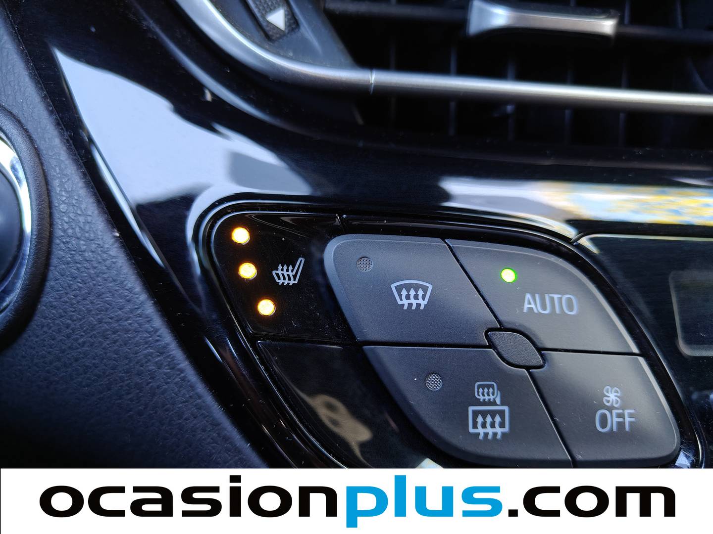 Equipamiento del Toyota C-HR Toyota C-HR 180H GR Sport (184 CV)