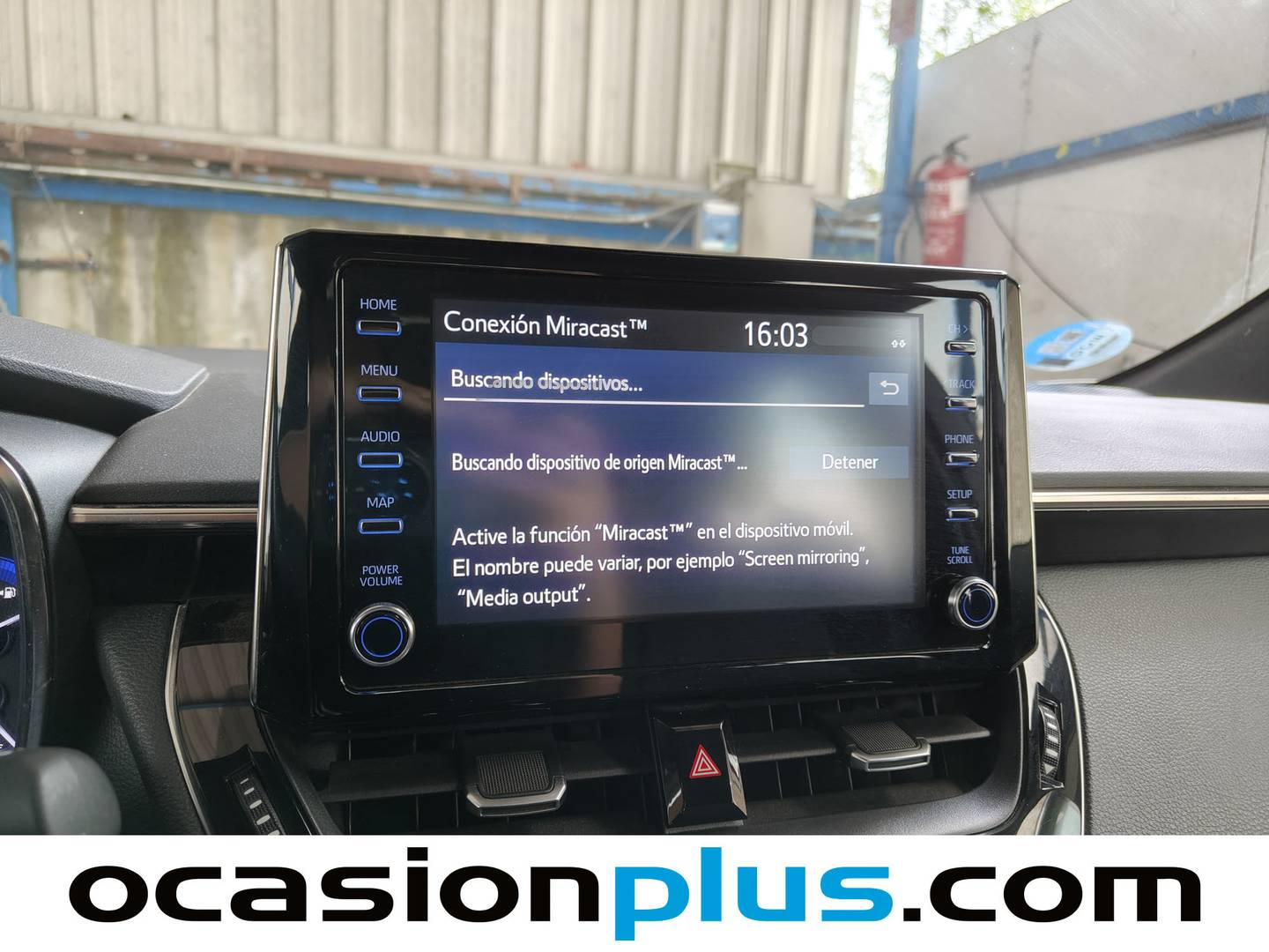 Equipamiento del Toyota Corolla Toyota Corolla 125H Business E-CVT (122 CV)