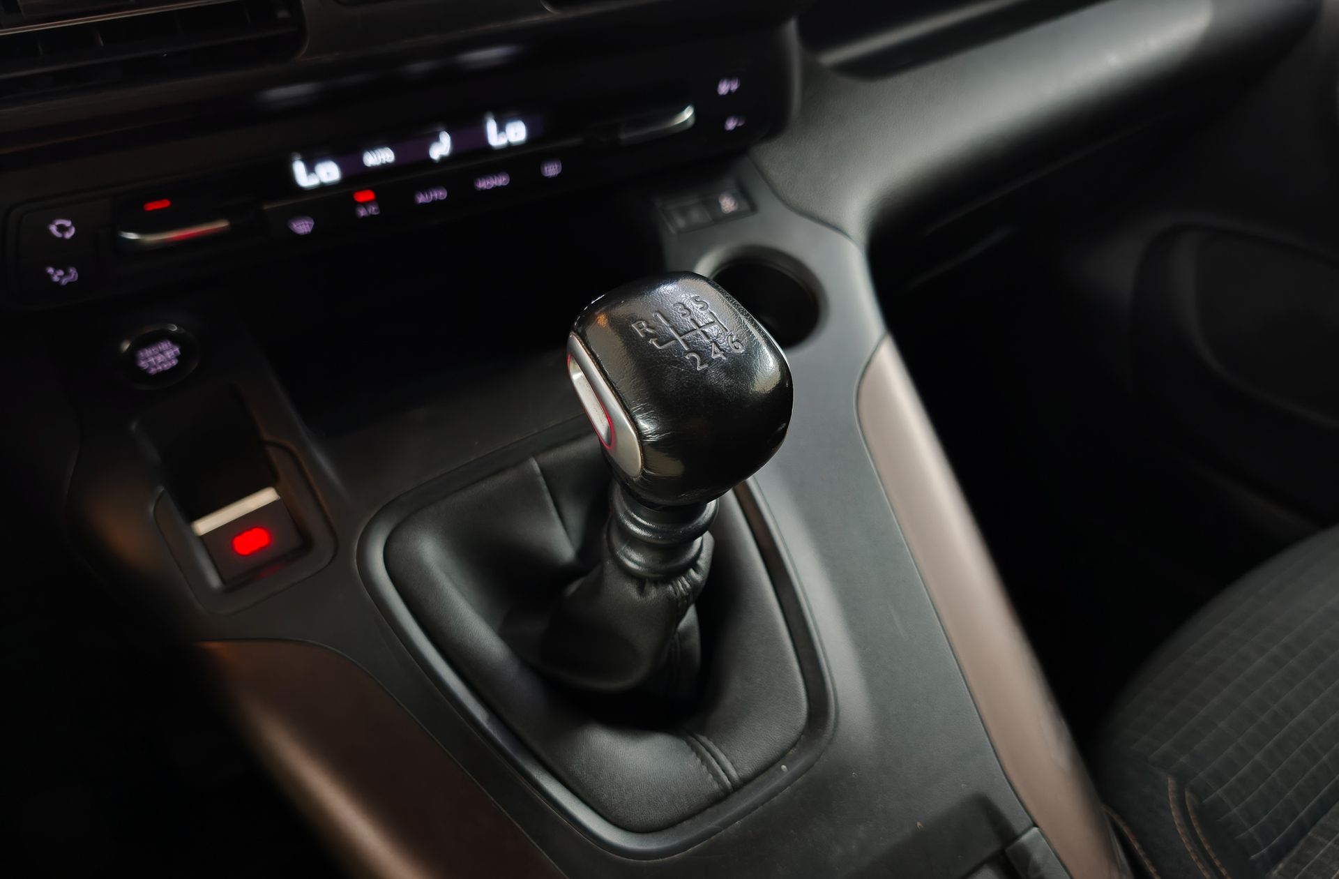 Peugeot Rifter BlueHDi 130 GT Line Long - foto 6