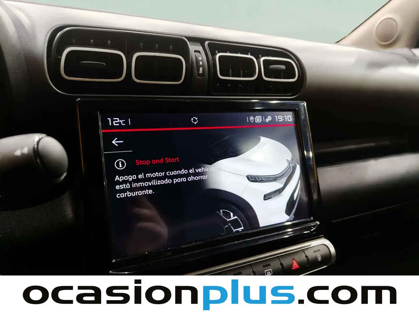 Foto Citroën C3 Aircross Citroen C3 Aircross PureTech 130 Shine Pack EAT6 (131 CV)