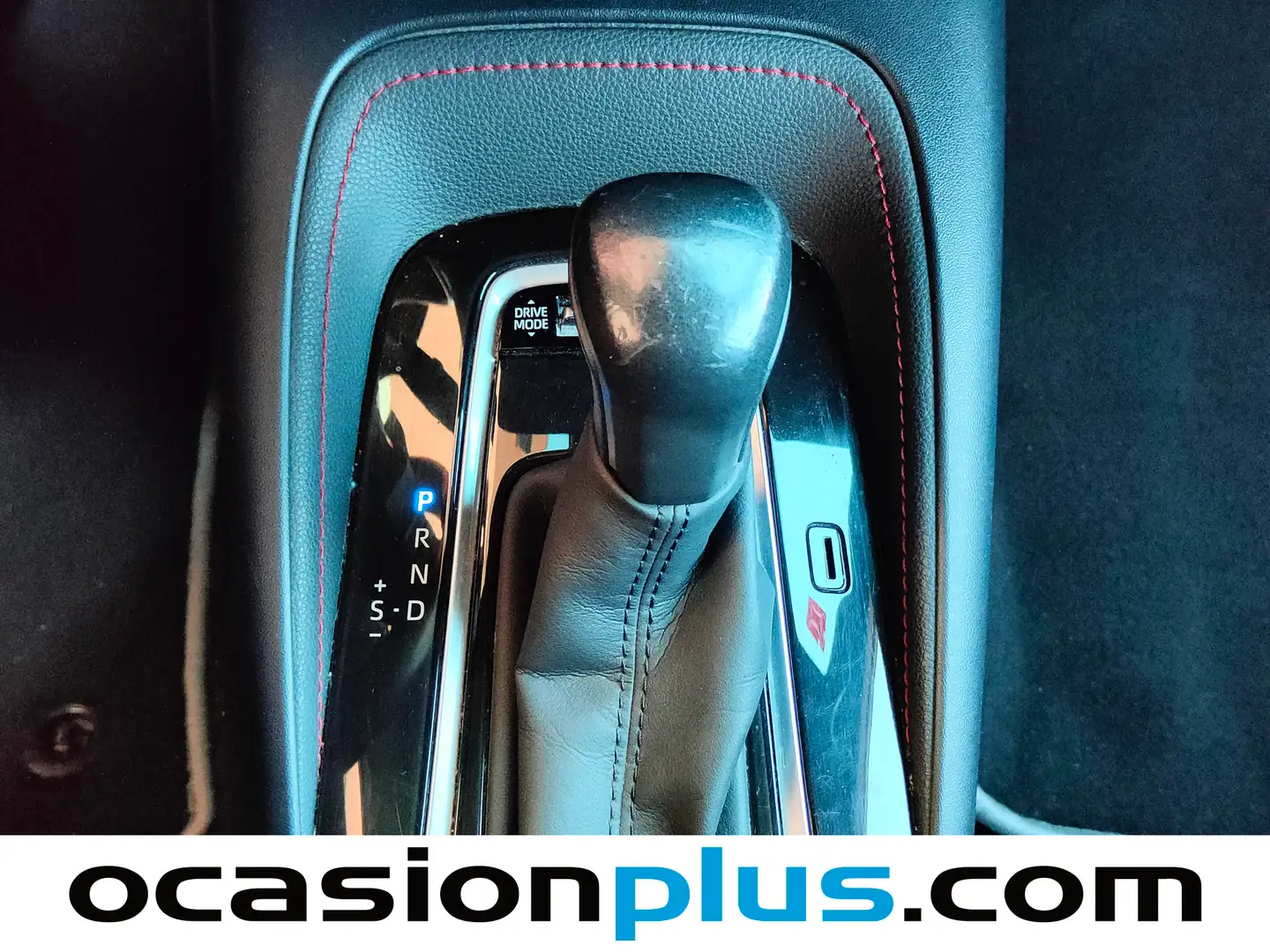 Foto Toyota Corolla Toyota Corolla 180H Advance E-CVT (180 CV)