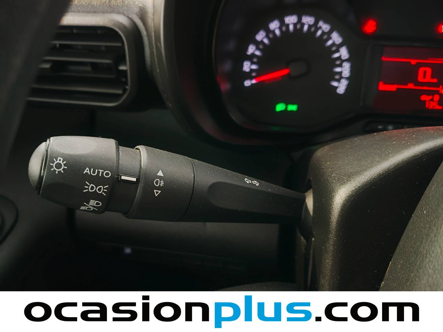 Extras y acabados del Citroën Berlingo Citroen Berlingo Furgon BlueHDi 100 Talla M Control (102 CV)