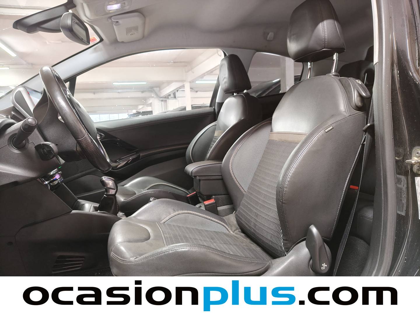 Foto asientos delanteros Peugeot 208 Peugeot 208 1.6 VTi ALLURE (120 CV)