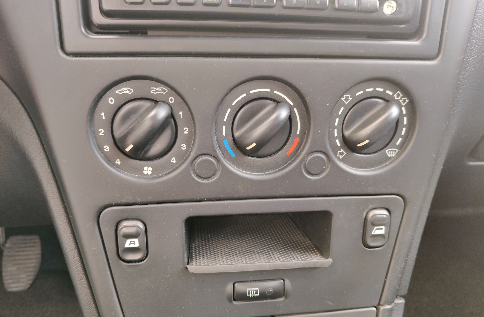 Citroën Xsara 1.4 SX - foto 21