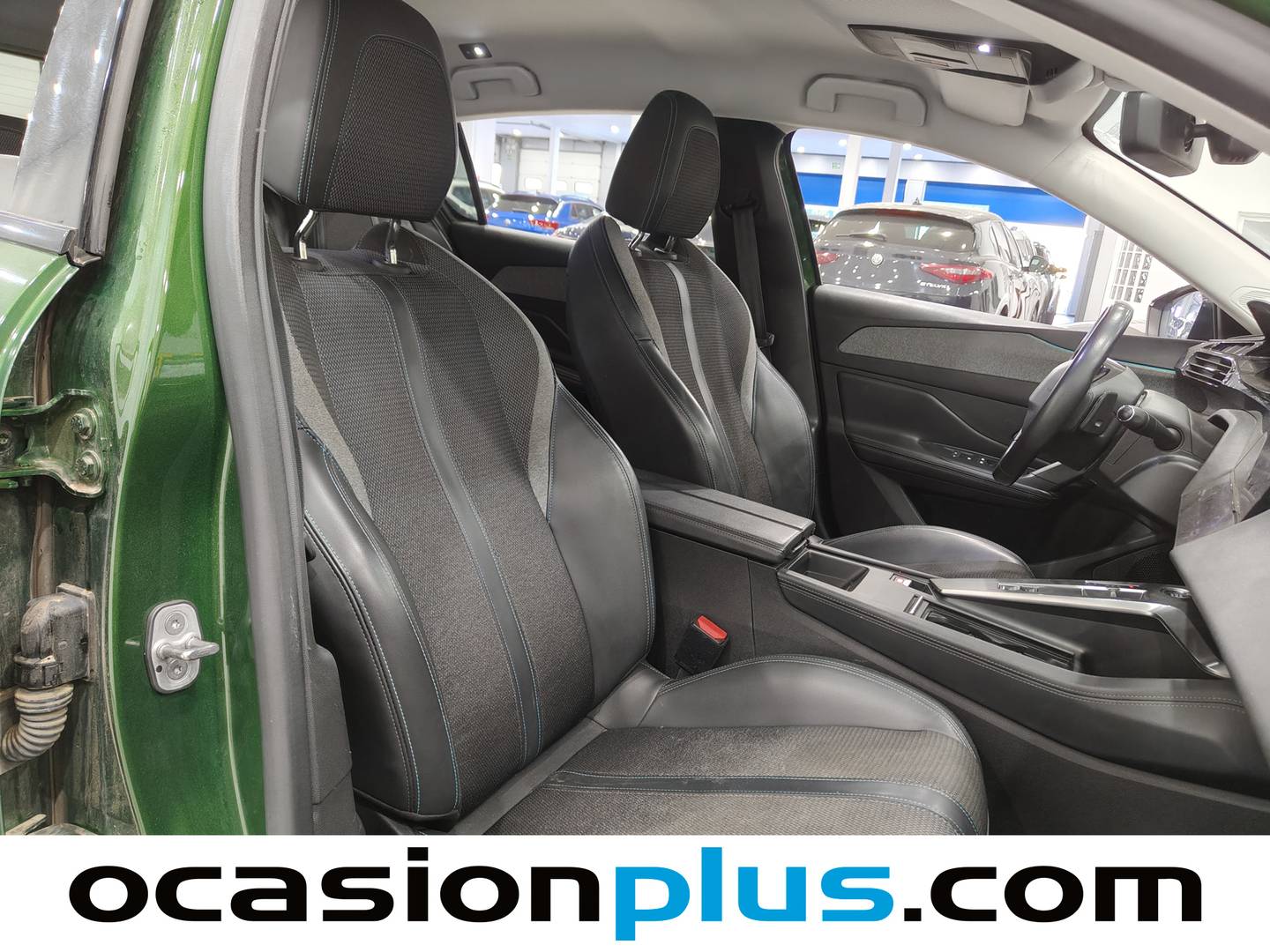 Foto Peugeot 308 Peugeot 308 PureTech 130 S&S Allure Pack EAT8 (130 CV)