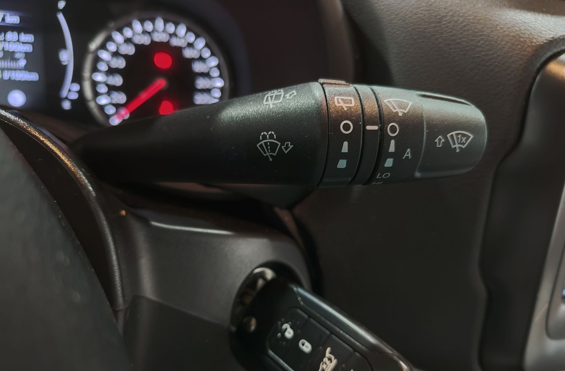 Jeep Renegade 1.0G Longitude 4x2 - foto 24