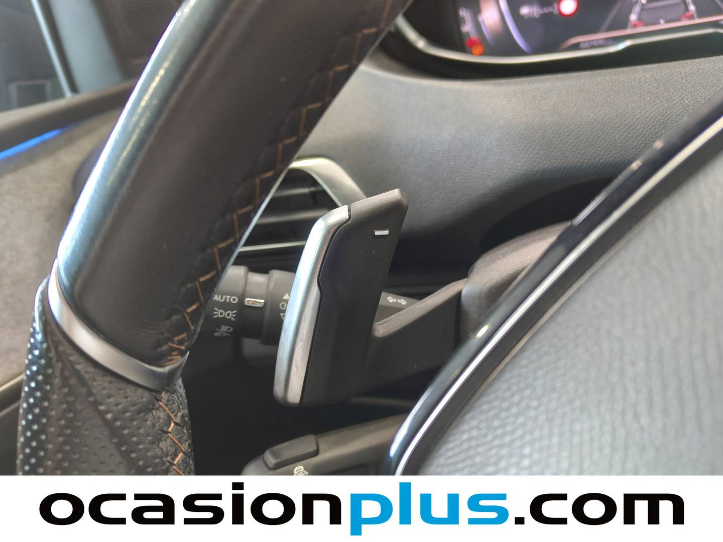 Foto Peugeot 3008 Peugeot 3008 PureTech 130 S&S GT EAT8 (130 CV)