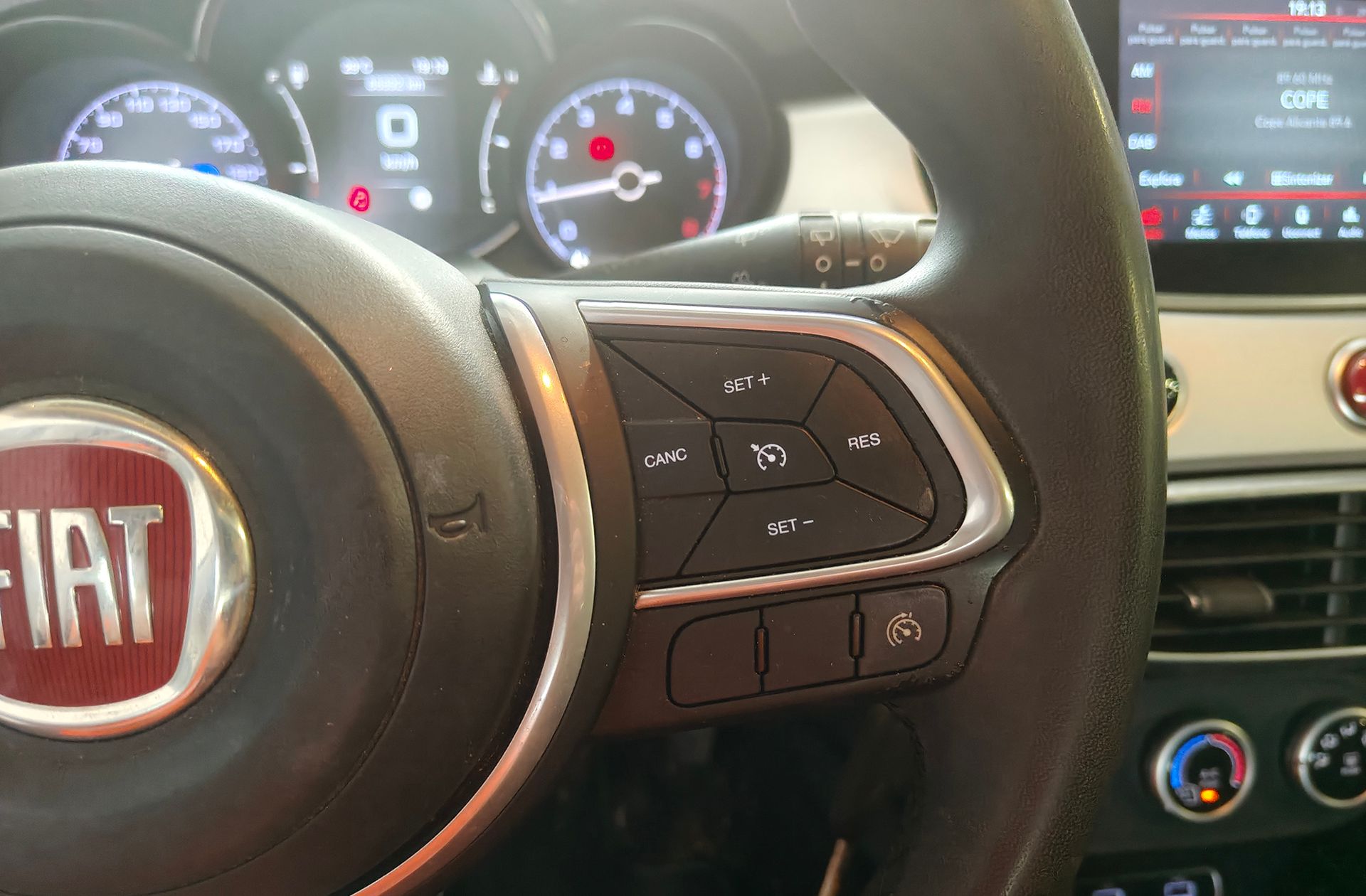 Fiat 500X 1.0 Firefly Connect - foto 24