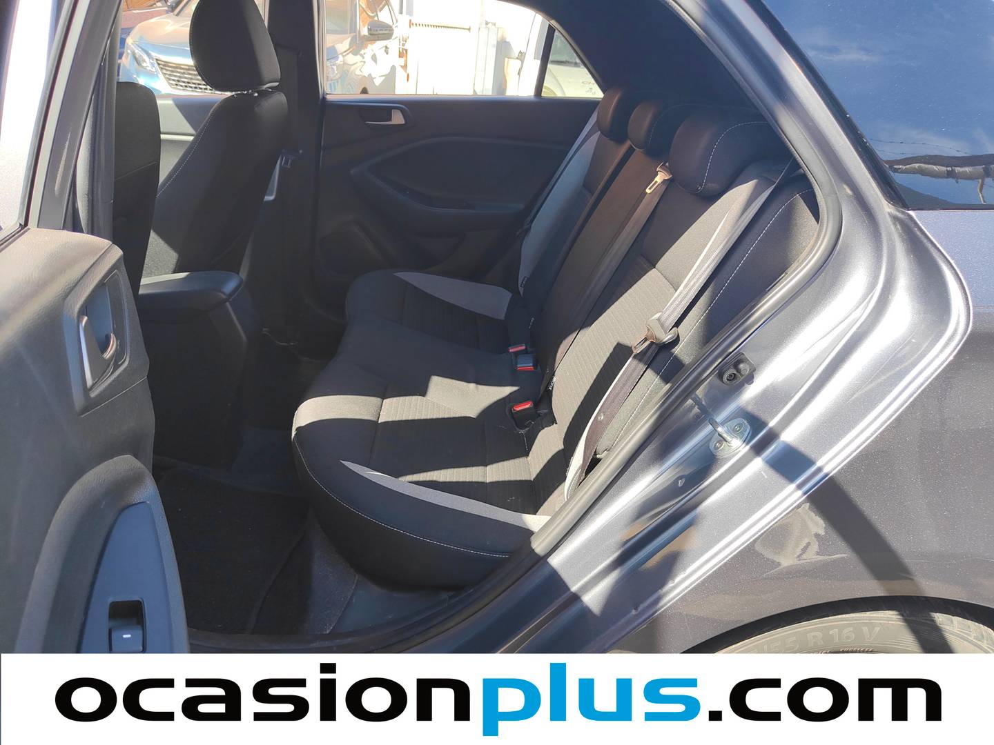 Foto asientos traseros Hyundai i20 Hyundai i20 1.2 MPI Elegant Nav (84 CV)
