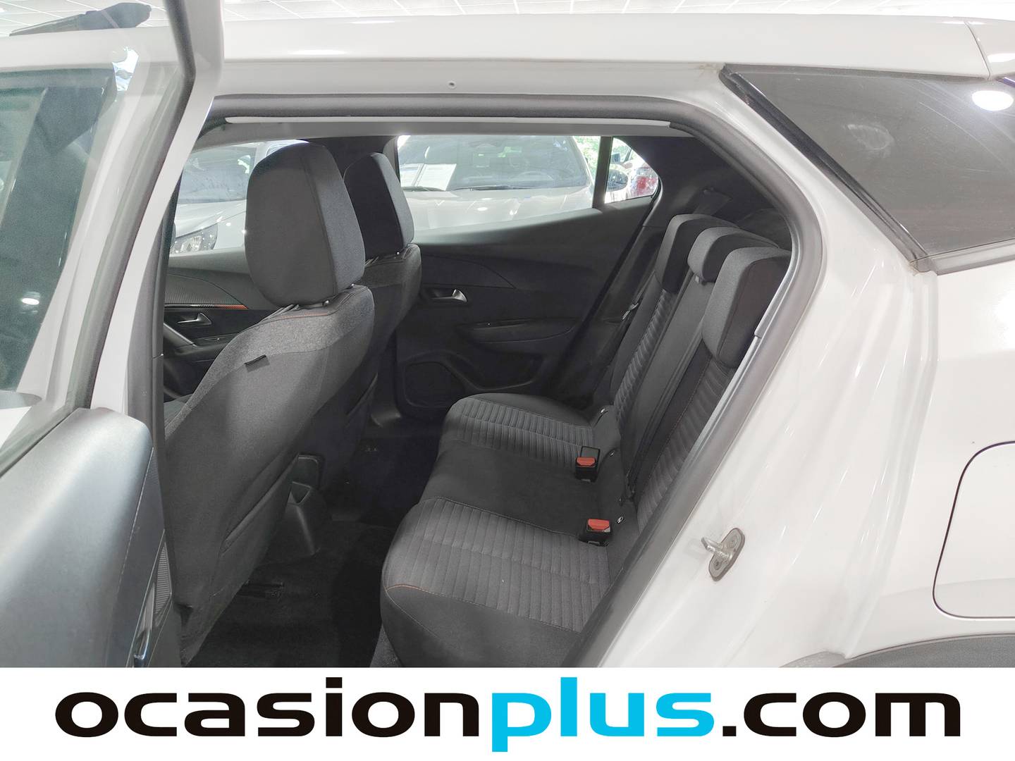 Foto asientos traseros Peugeot 2008 Peugeot 2008 BlueHDi 110 S&S Active (110 CV)