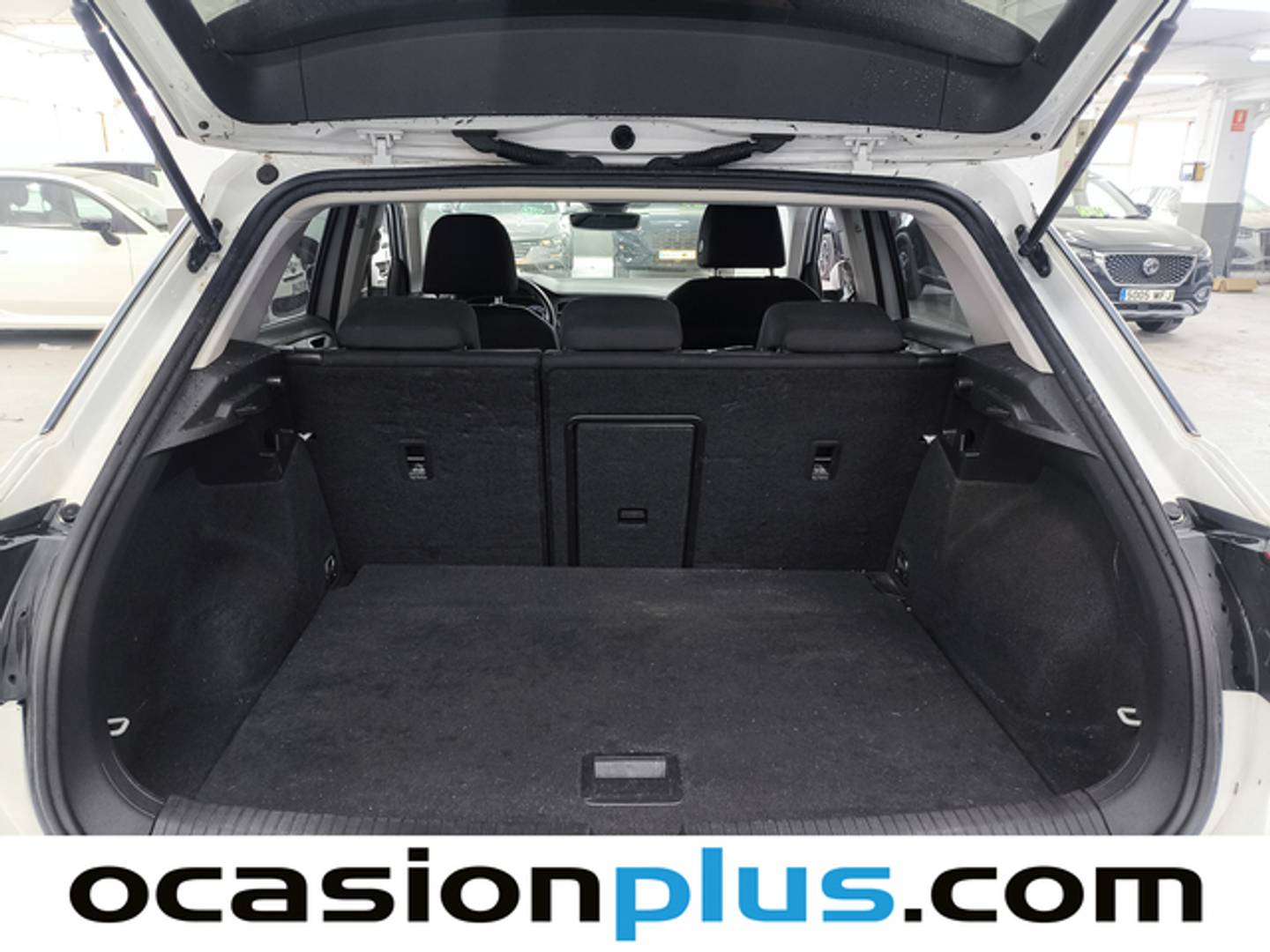 Fotos maletero Volkswagen T-Roc Volkswagen T-Roc Advance 1.0 TSI (115 CV)