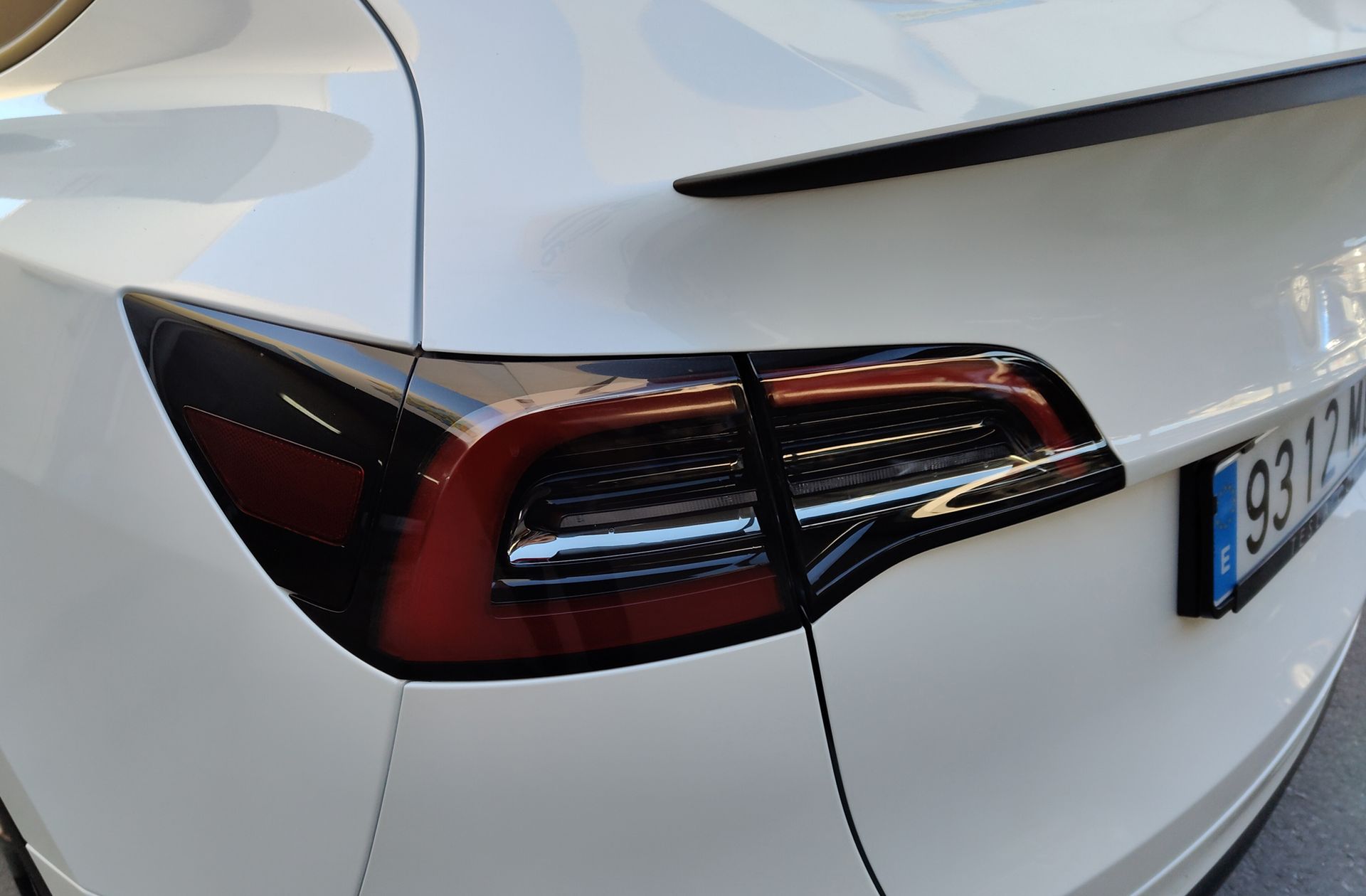 Tesla Model Y Performance 4WD - foto 19
