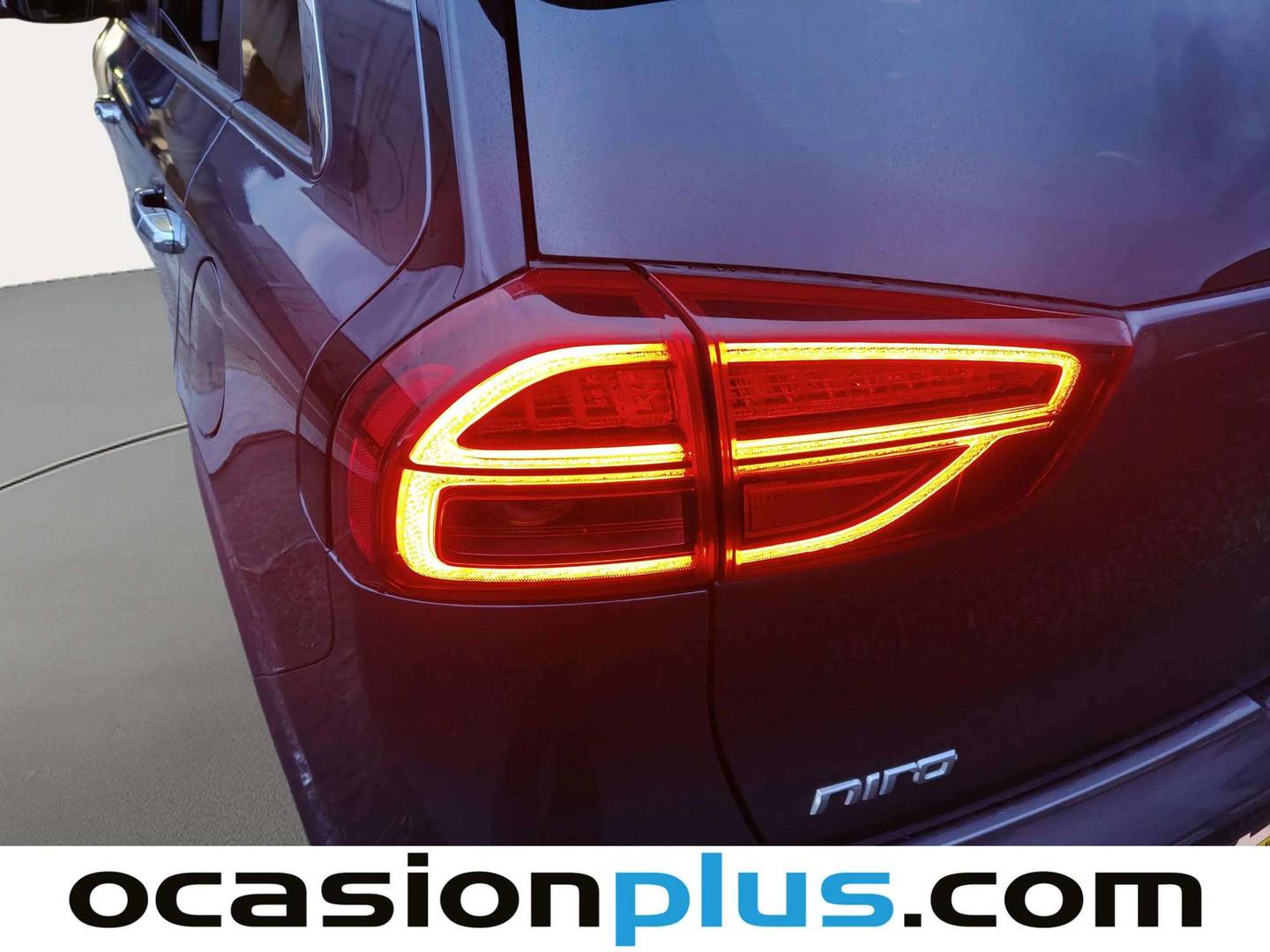 Foto KIA Niro Kia Niro 1.6 GDi PHEV Híbrido Emotion (141 CV)