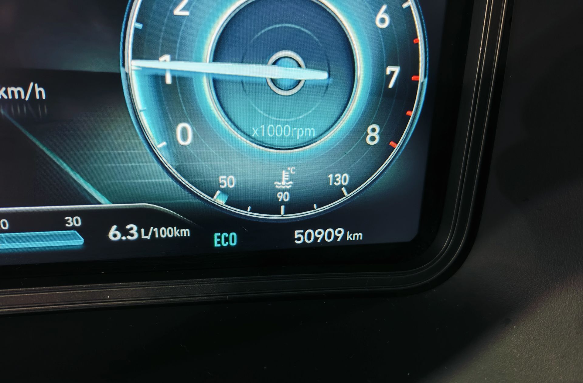 Hyundai Kona 1.0 T-GDi 48V Maxx 4x2 - foto 9