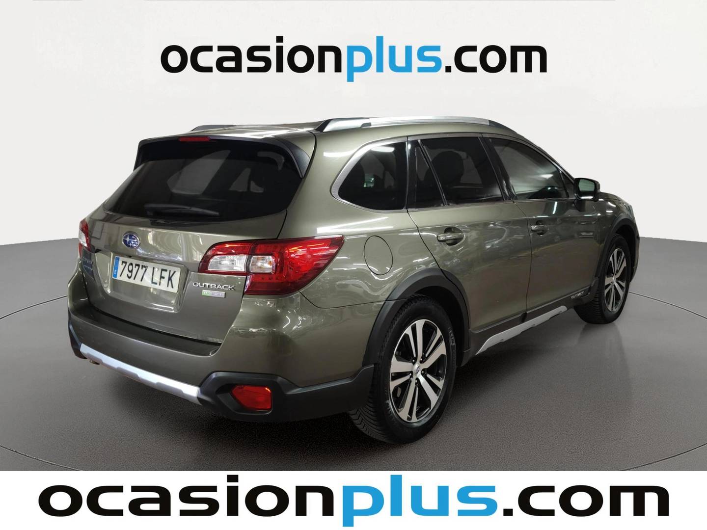 Foto trasera Subaru Outback Subaru Outback 2.5 Executive Plus AWD CVT Lineartronic (175 CV) derecha