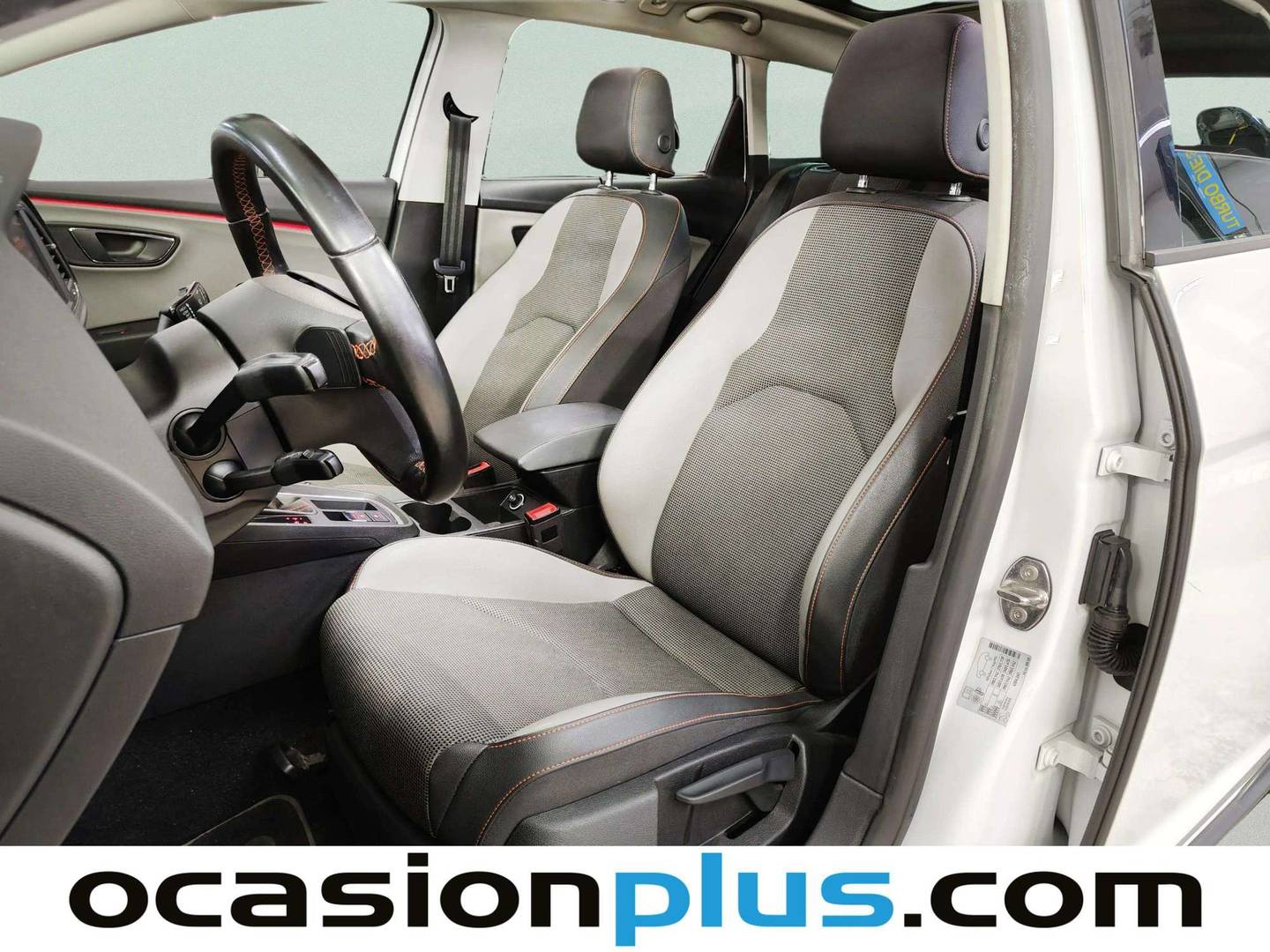 Foto Seat León SEAT Leon Xperience 2.0 TDI S&S X-perience 4Drive DSG6 (184 CV)