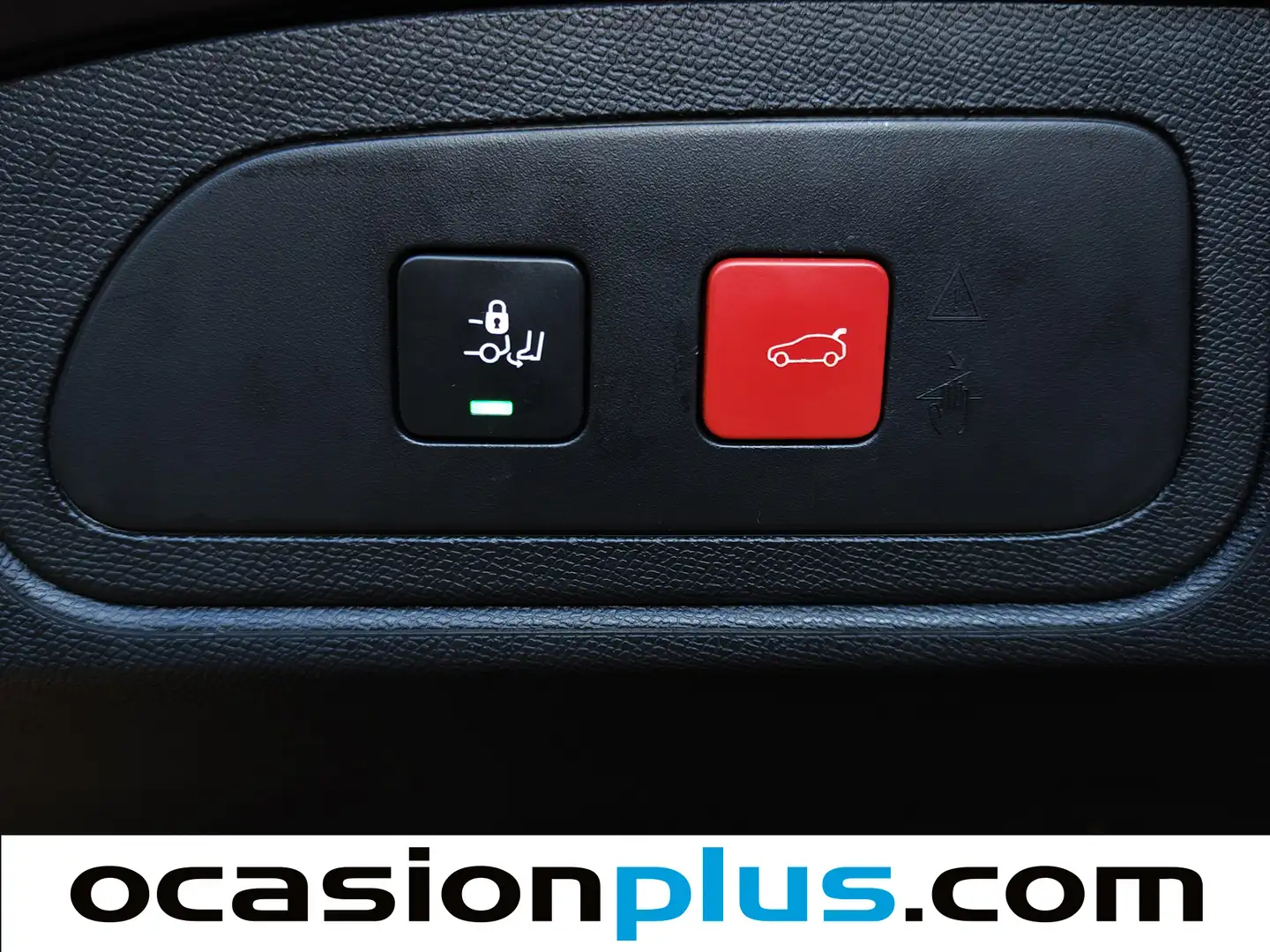 Foto DS DS 7 Crossback DS DS7 Crossback BlueHDi 130 Performance Line Auto (130 CV)