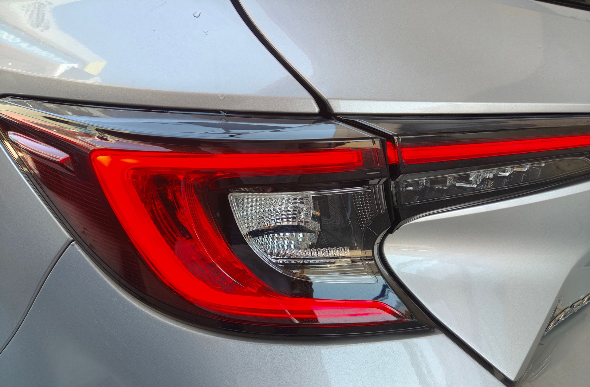 Toyota Corolla 140H Active Plus - foto 15
