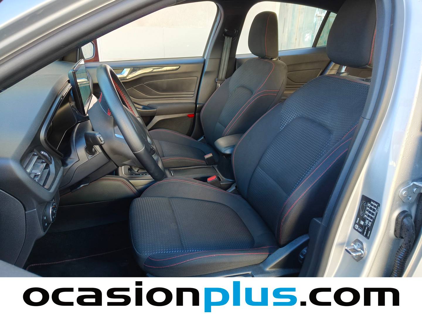 Foto asientos delanteros Ford Focus Ford Focus 1.0 Ecoboost MHEV ST-Line Auto (155 CV)