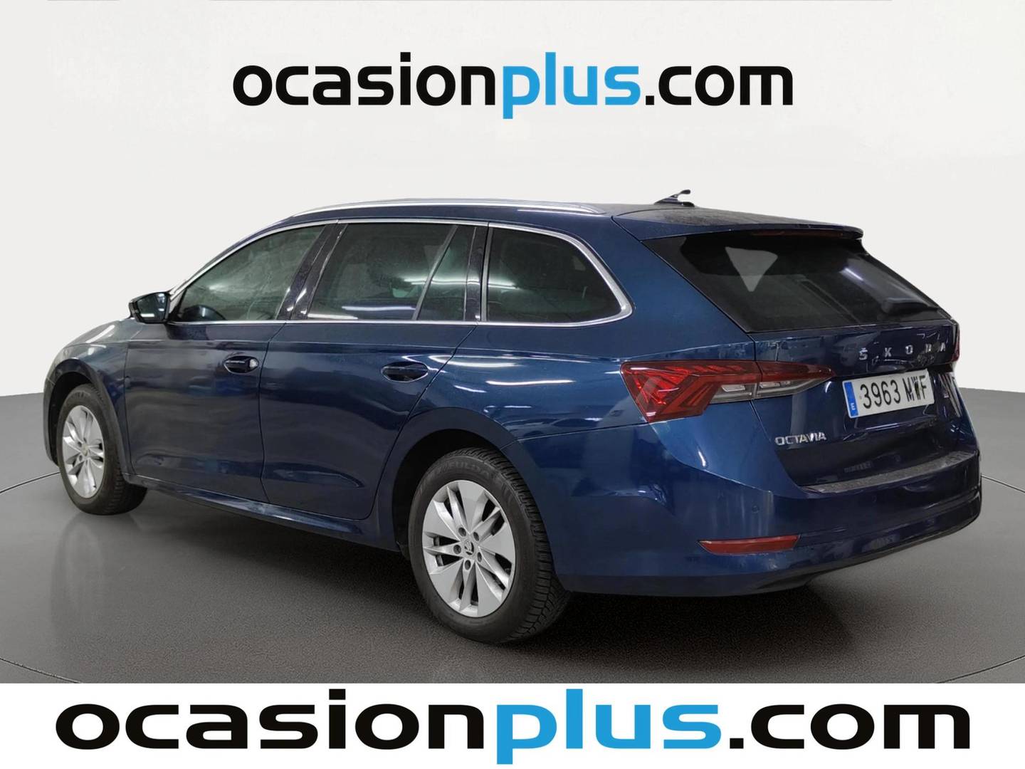 Foto trasera Skoda Octavia Skoda Octavia Combi 2.0 TDI Ambition DSG (150 CV) izquierda