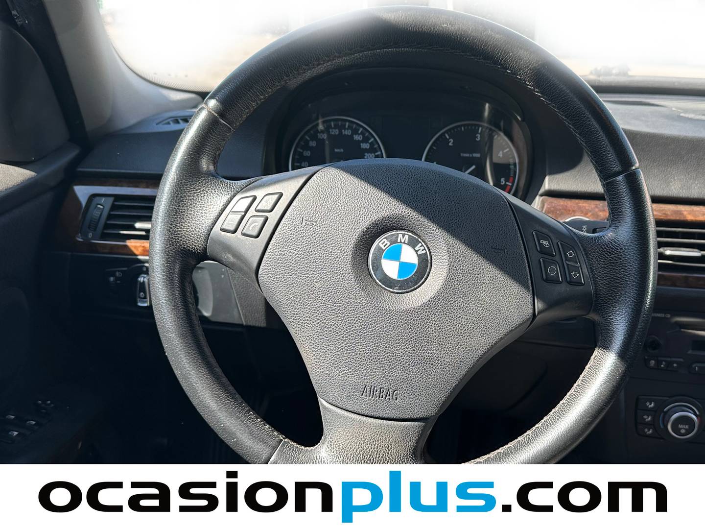 Foto BMW Serie 3 BMW Serie 3 318d Touring  (143 CV)