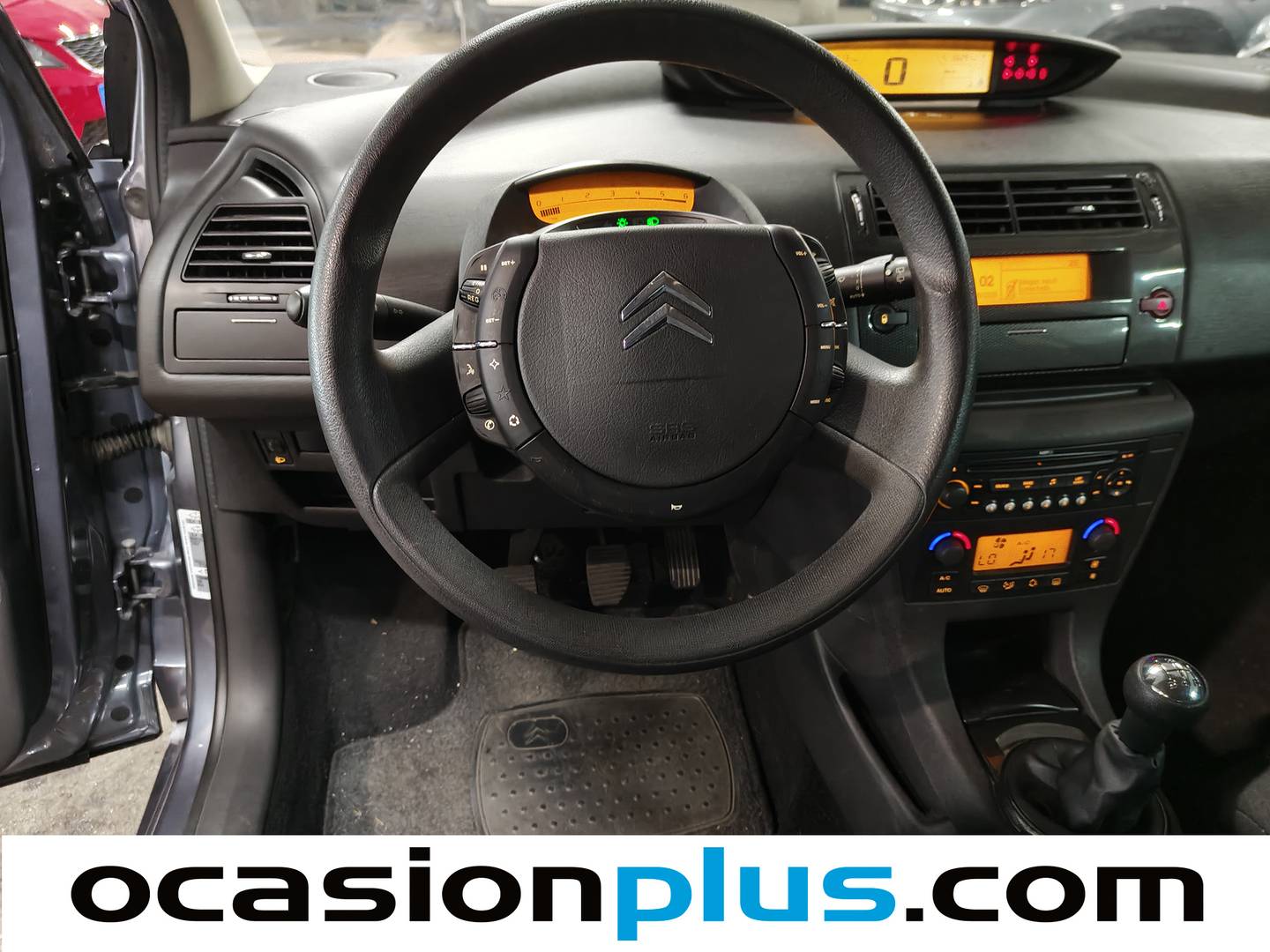 Extras y acabados del Citroën C4 Citroën C4 1.6 HDI Coupe Collection (92 CV)