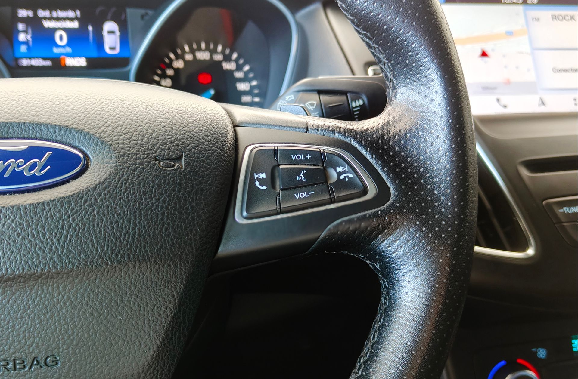 Ford Focus 1.5 EcoBoost ST-Line - foto 37