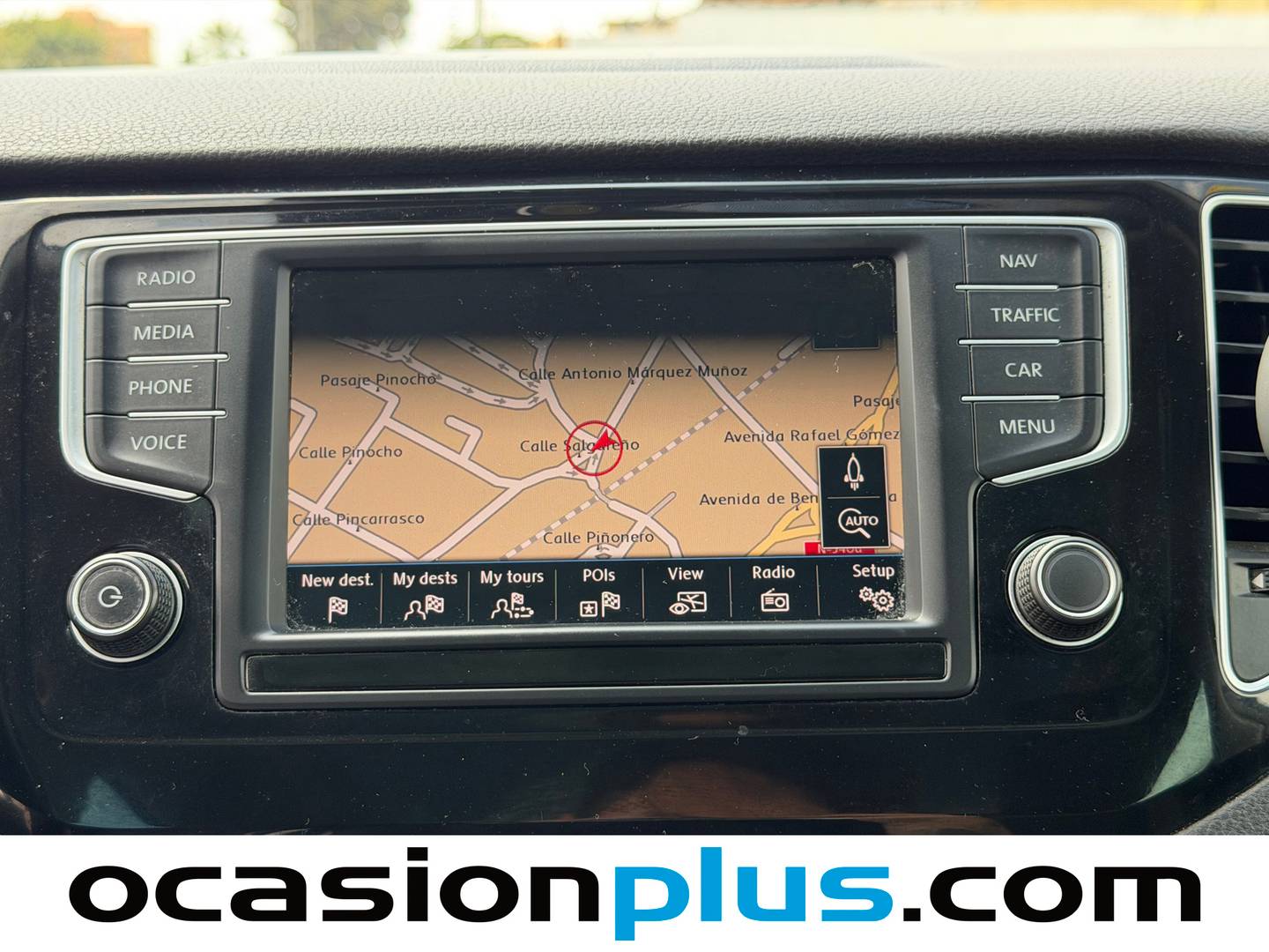 Equipamiento del Volkswagen Golf Sportsvan Volkswagen Golf Sportsvan Sport 2.0 TDI CR BMT (150 CV) DSG