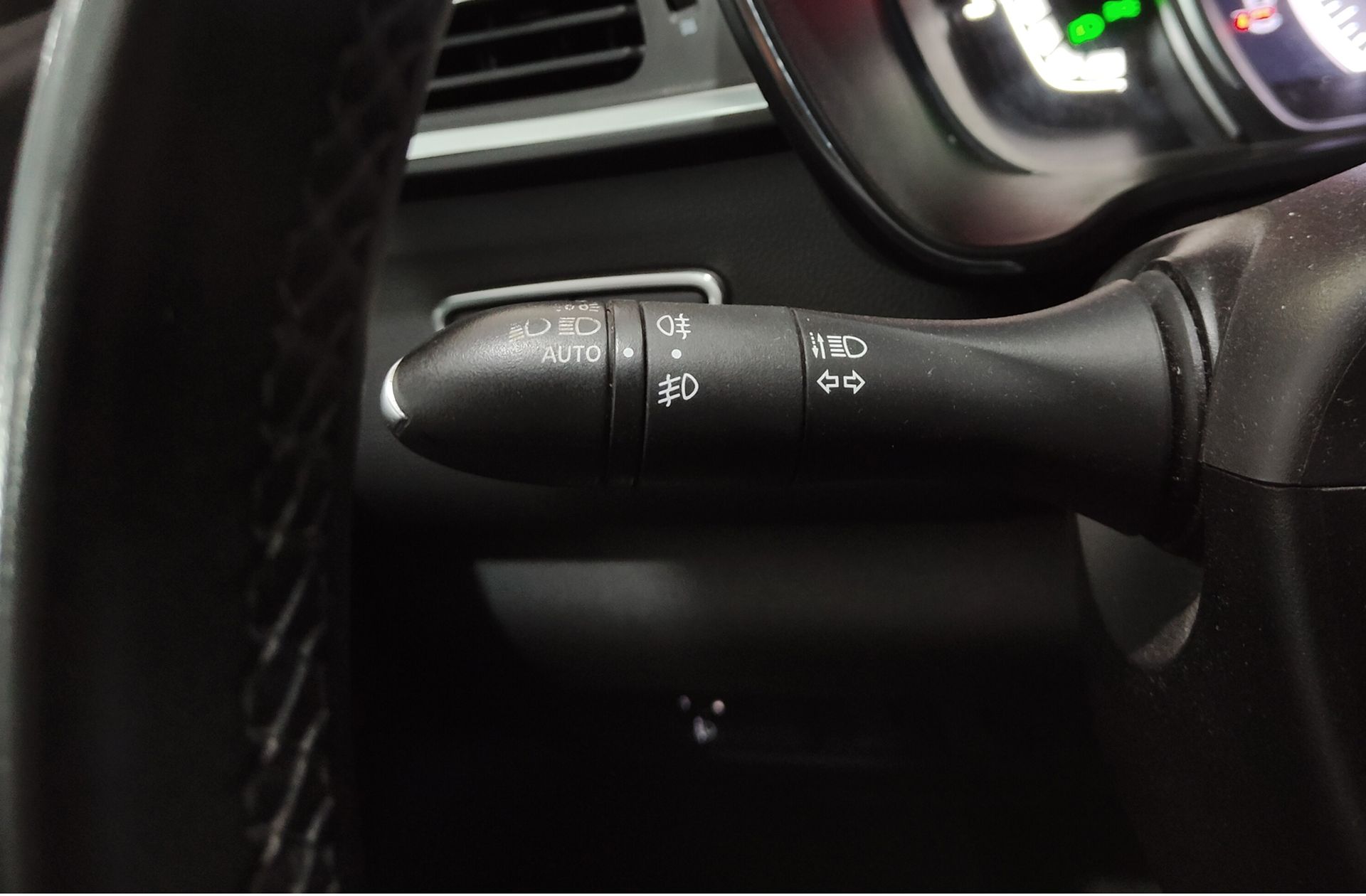 Renault Kadjar Techno TCe GPF - foto 25