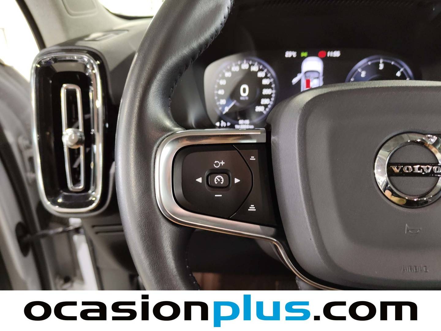 Foto Volvo XC40 Volvo XC40 D3 Momentum Pro Auto (150 CV)