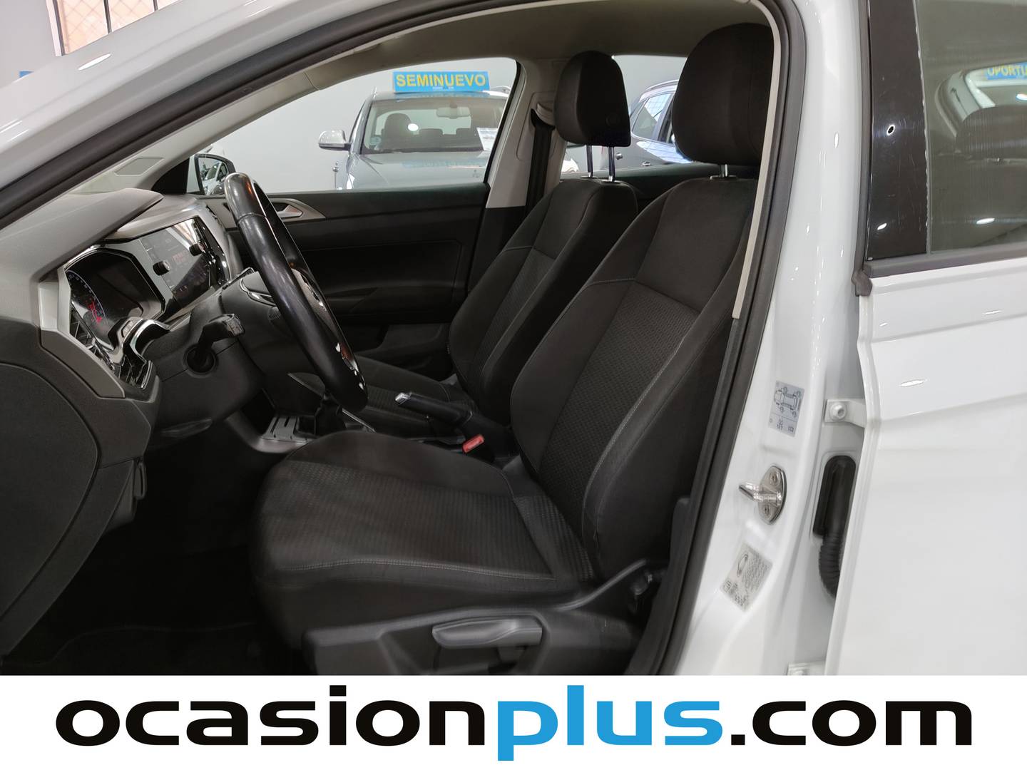 Foto asientos delanteros Volkswagen Polo Volkswagen Polo Advance 1.0 TSI (95 CV)