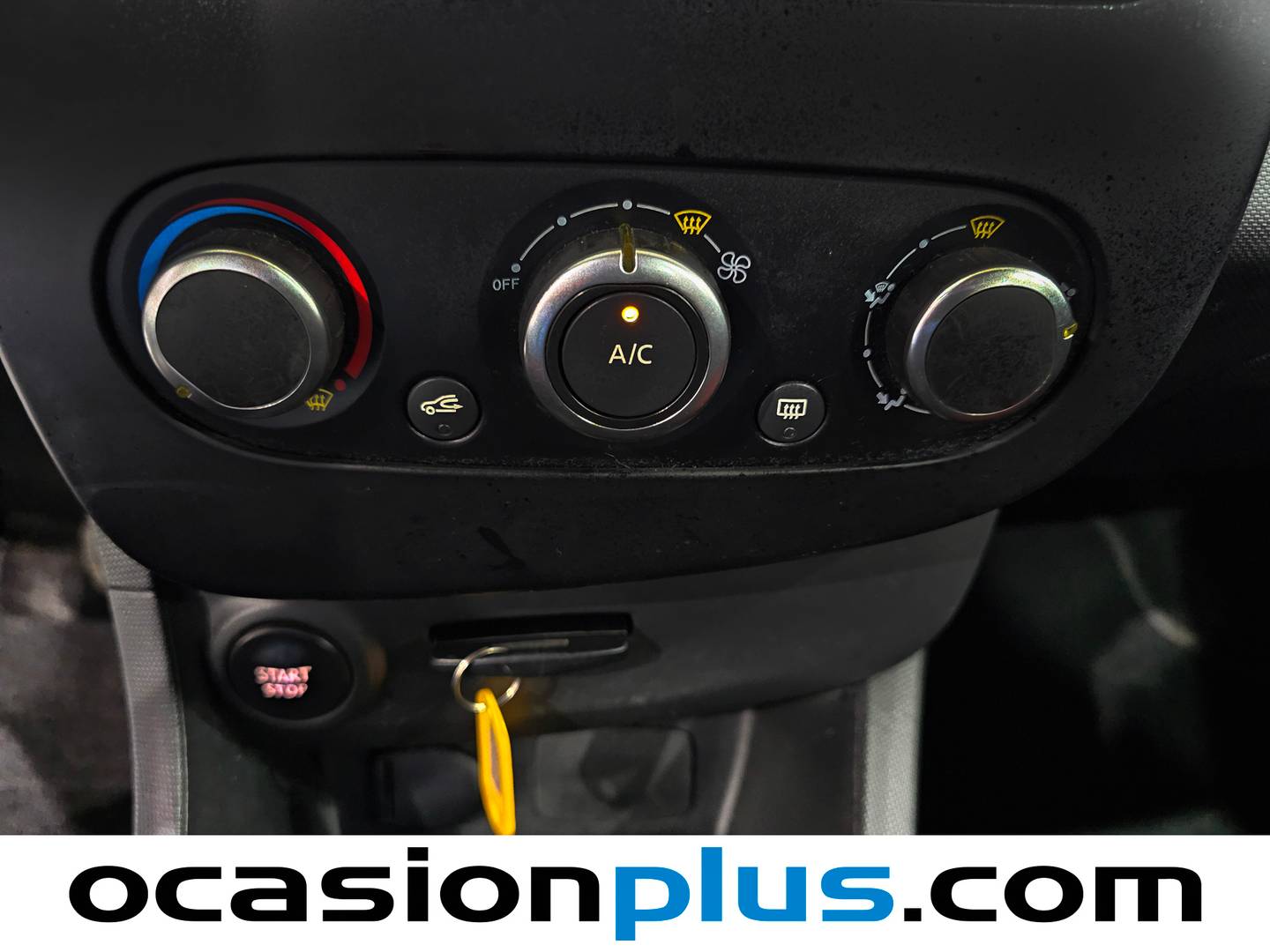 Equipamiento del Renault Clio Renault Clio Business Energy dCi (75 CV)
