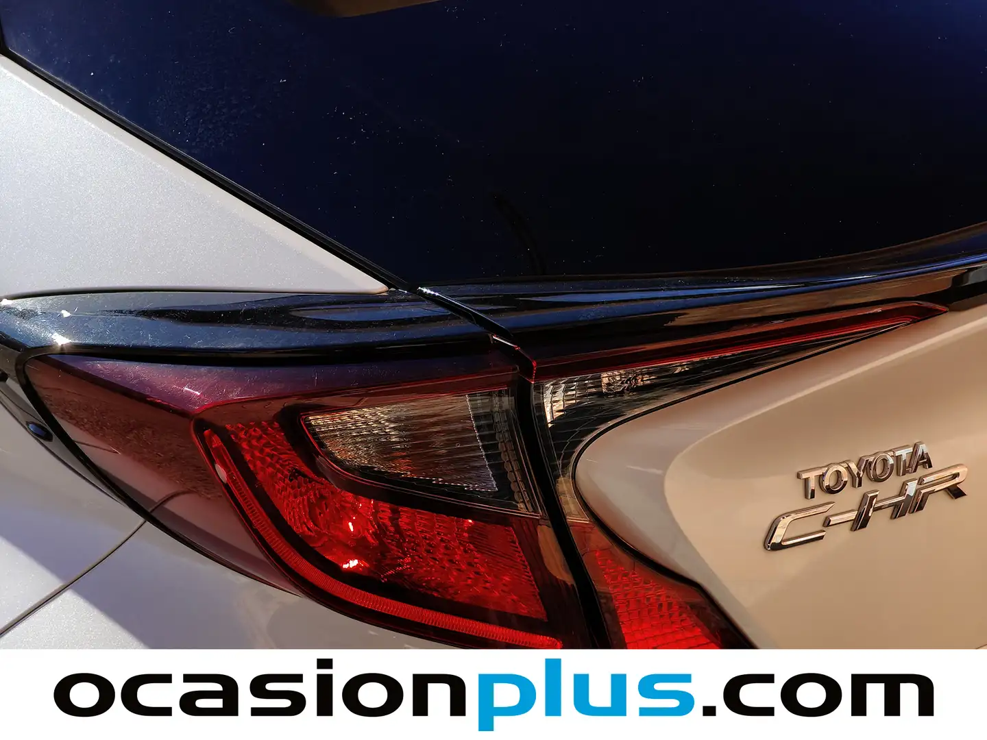 Foto Toyota C-HR Toyota C-HR 1.8 125H Advance (122 CV)